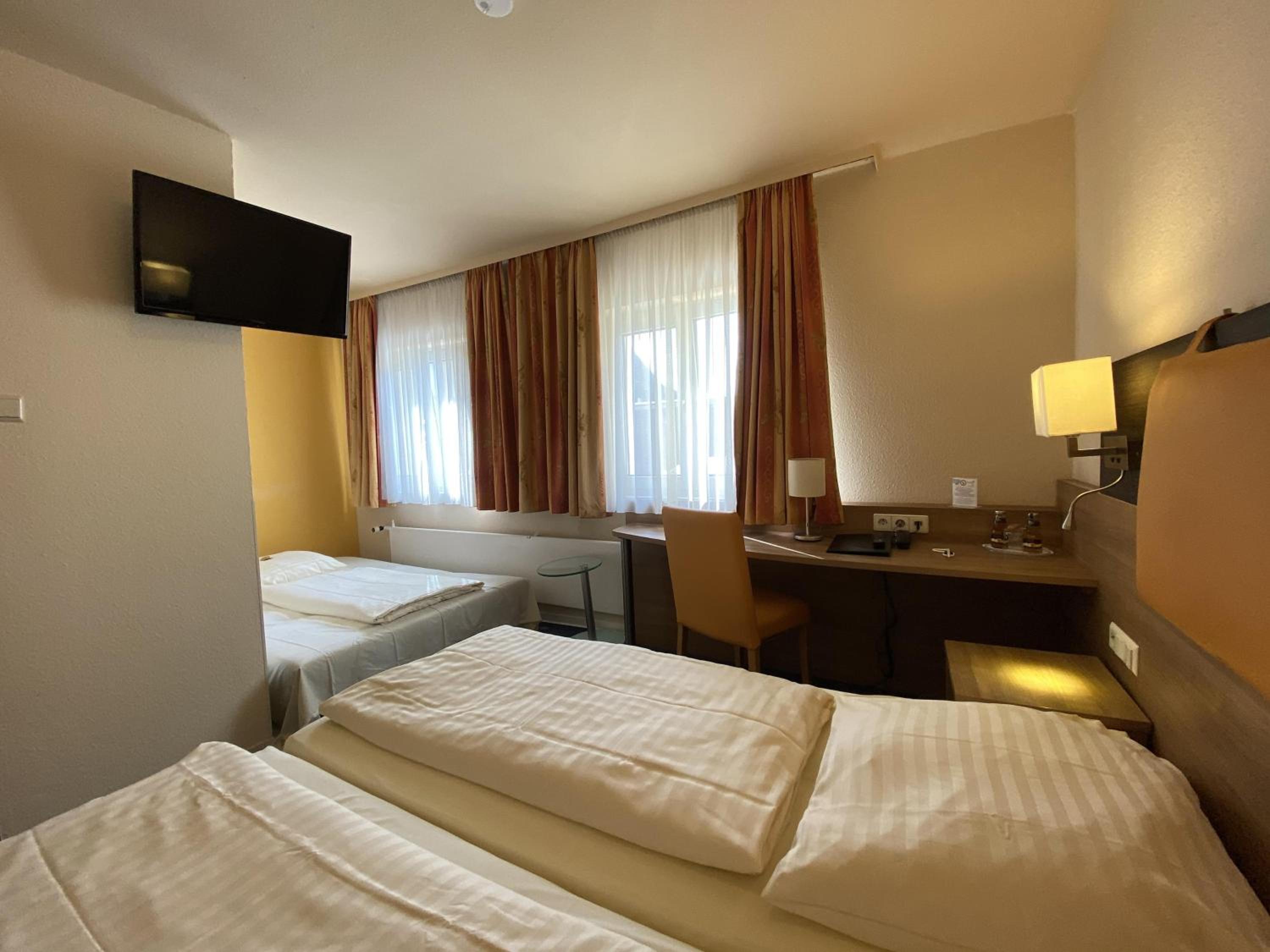 Superior Room - Photo 15
