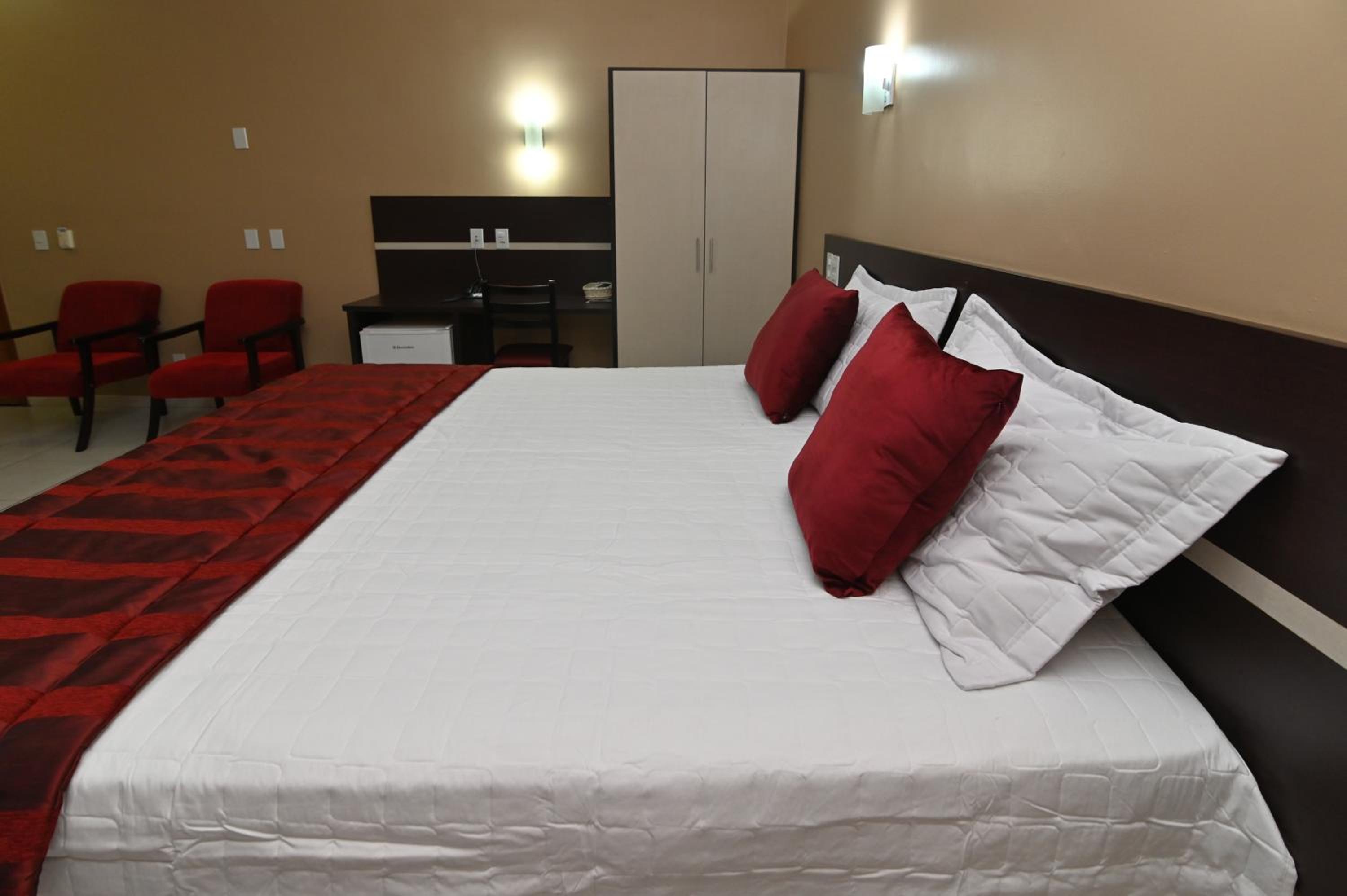 Suite - Photo 4