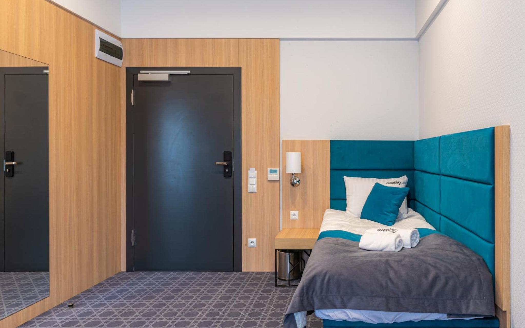 Single Room - Disability Access photo 1