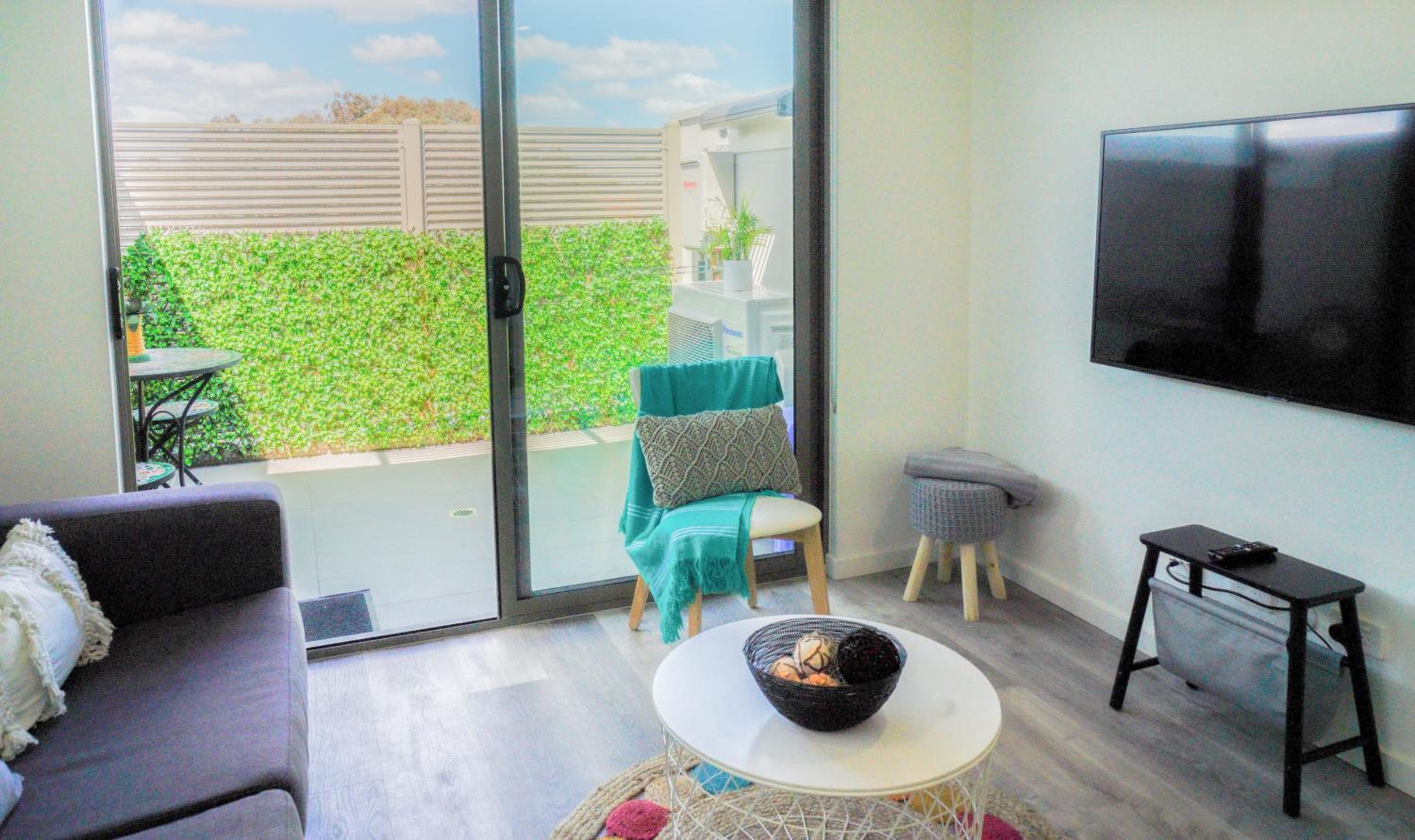 One-Bedroom Apartment - Photo 21