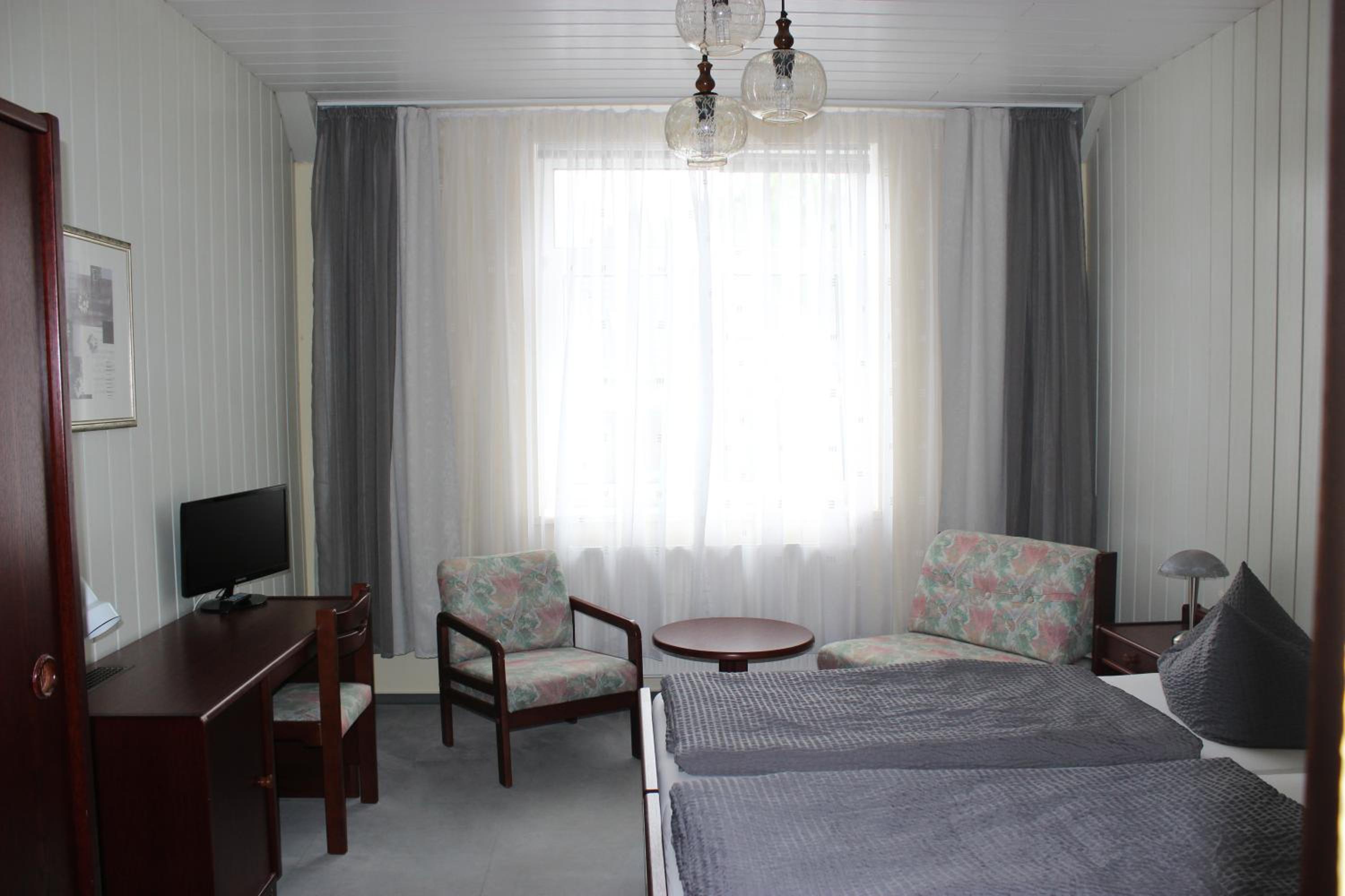 Double or Twin Room photo 3