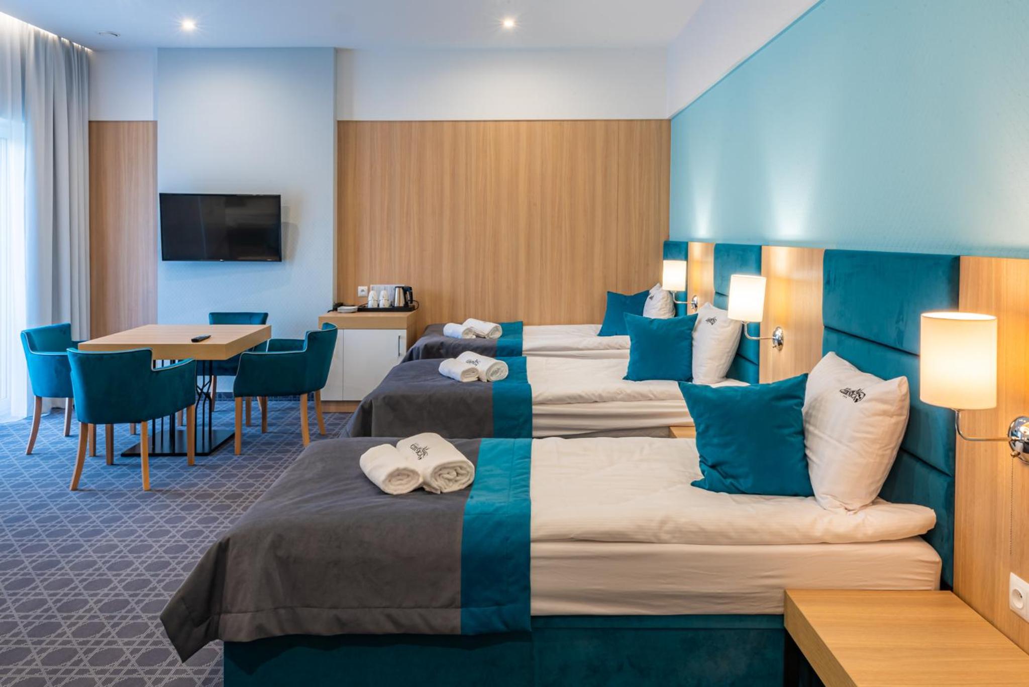 Triple Room with Balcony - Photo 1