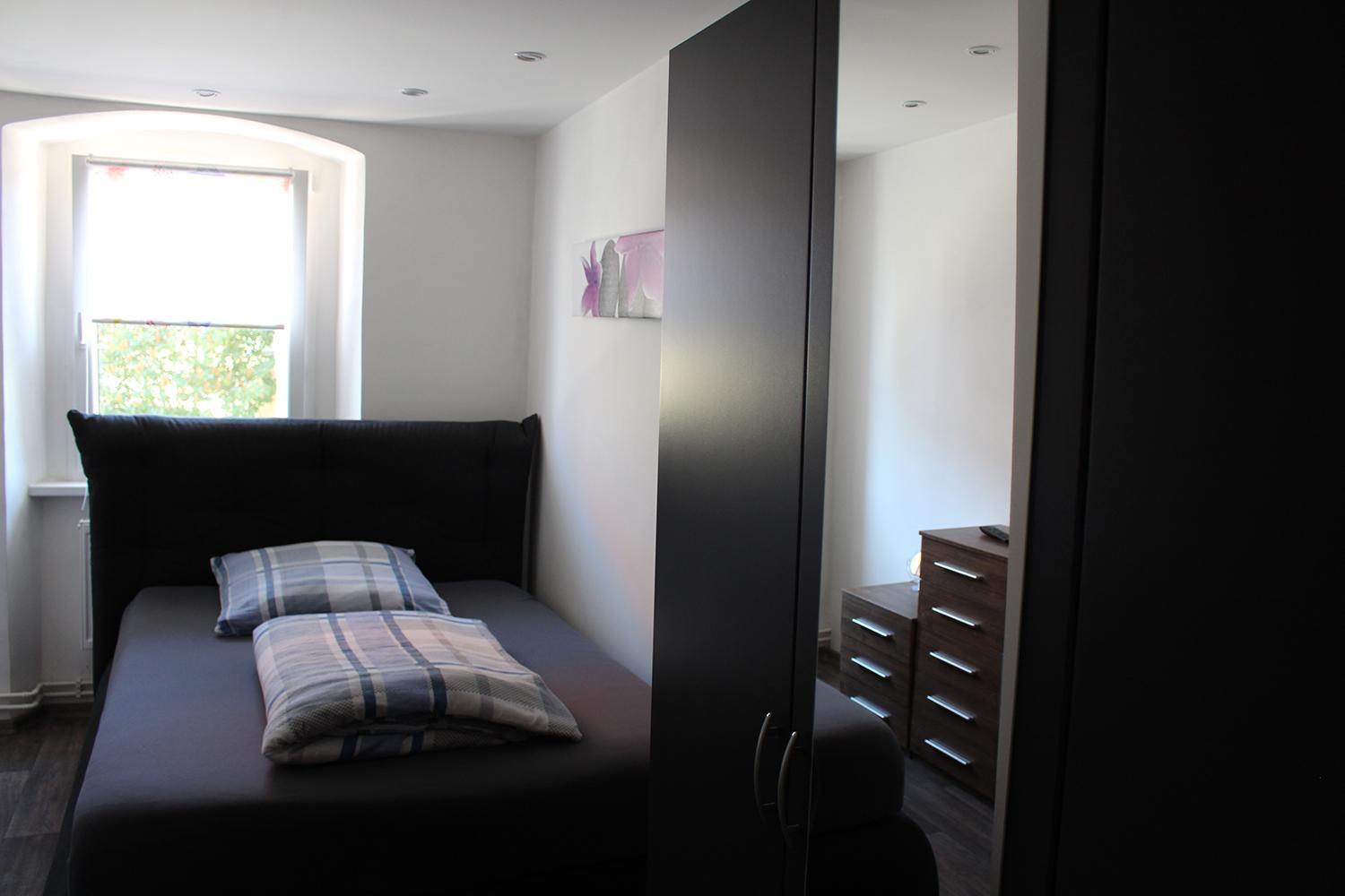 Single Room with Bathroom photo 1