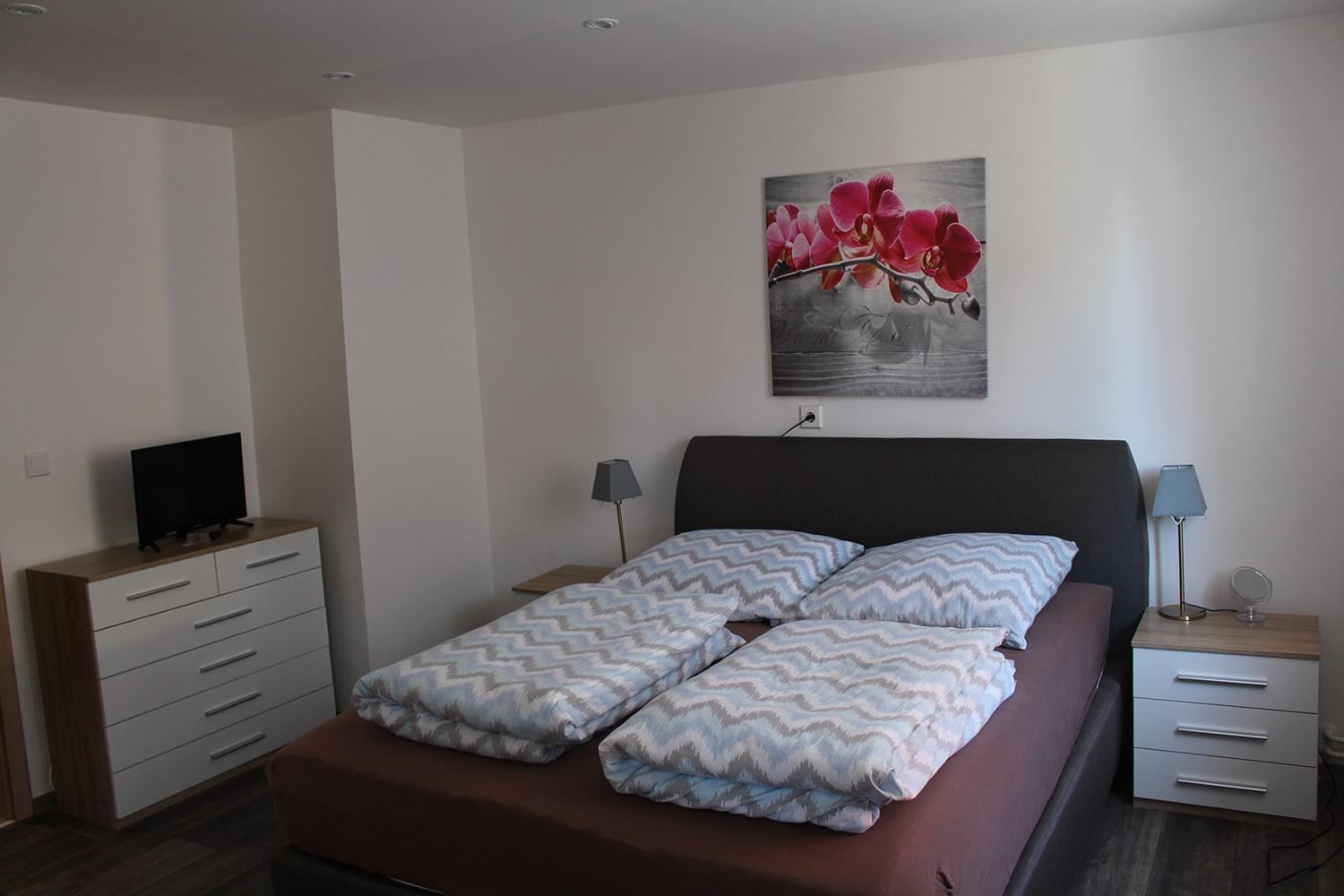 Double Room with Private Bathroom - Photo 2