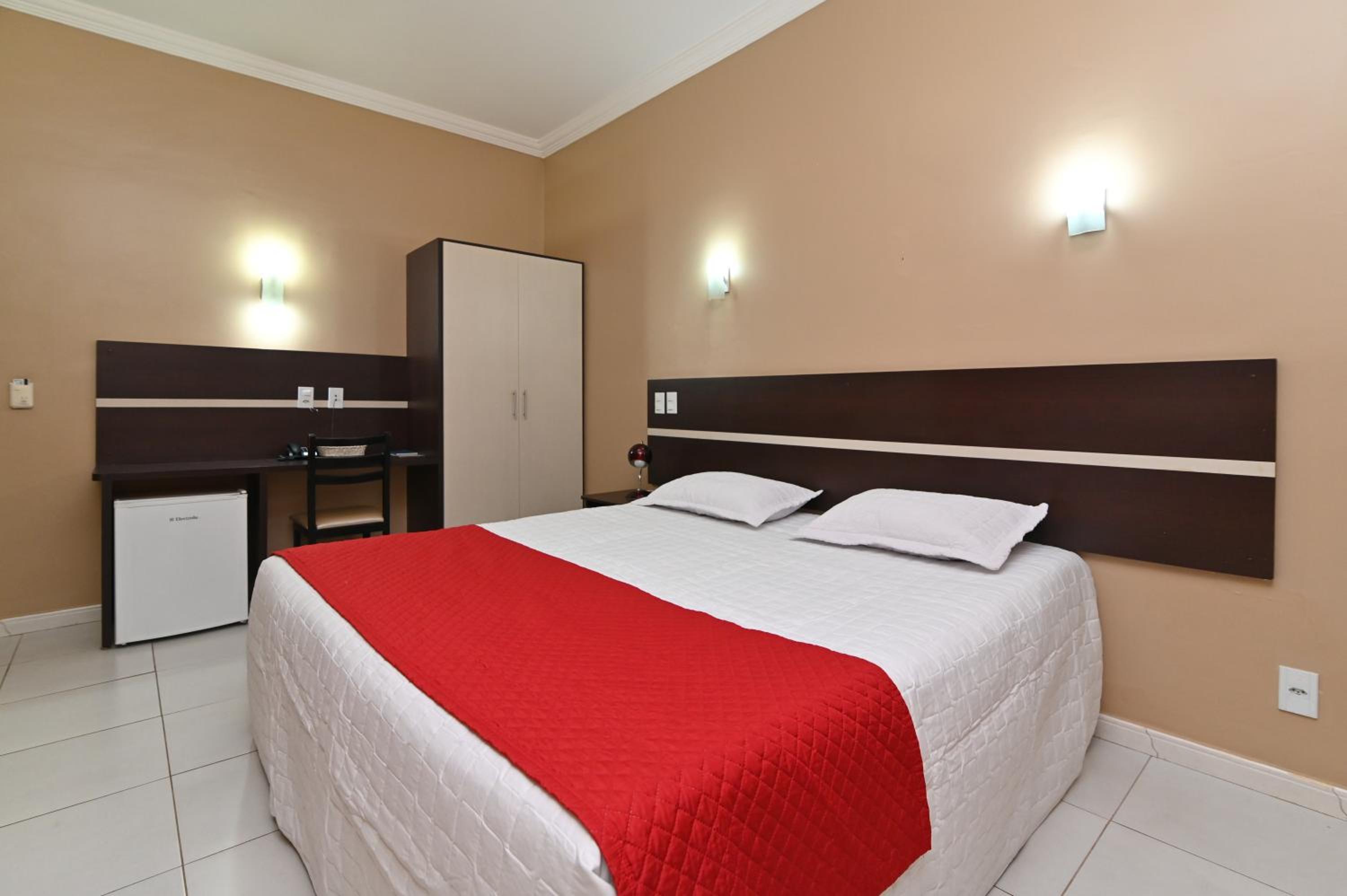 Double or Twin Room - Photo 2