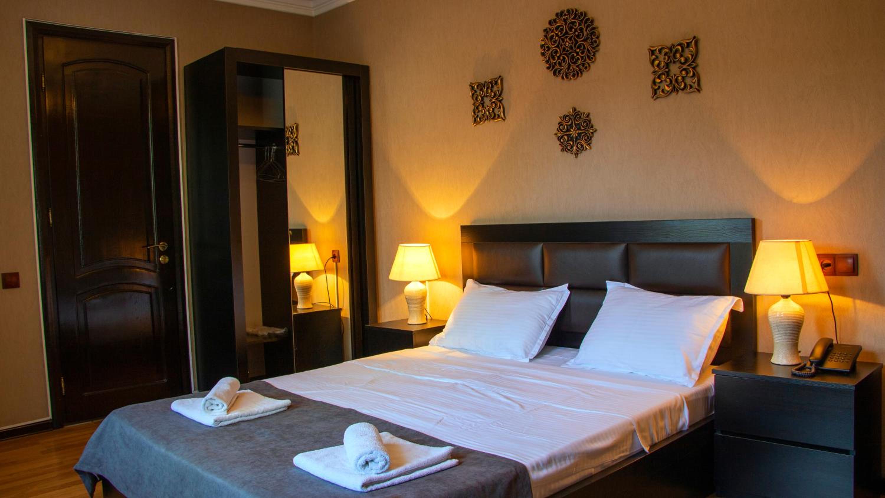 Deluxe Double or Twin Room photo 1