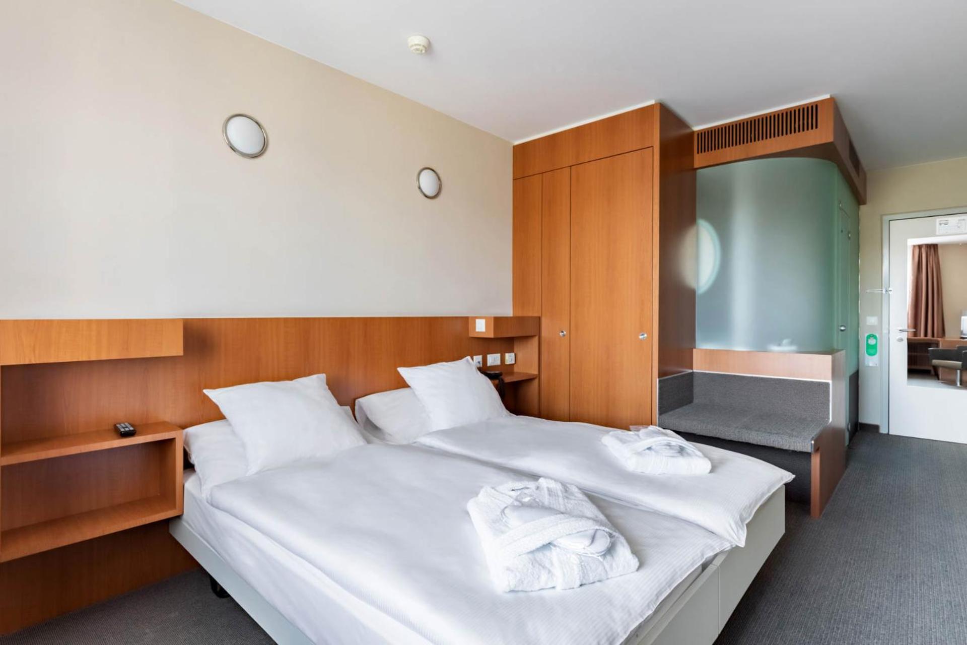 Double or Twin Room photo 1