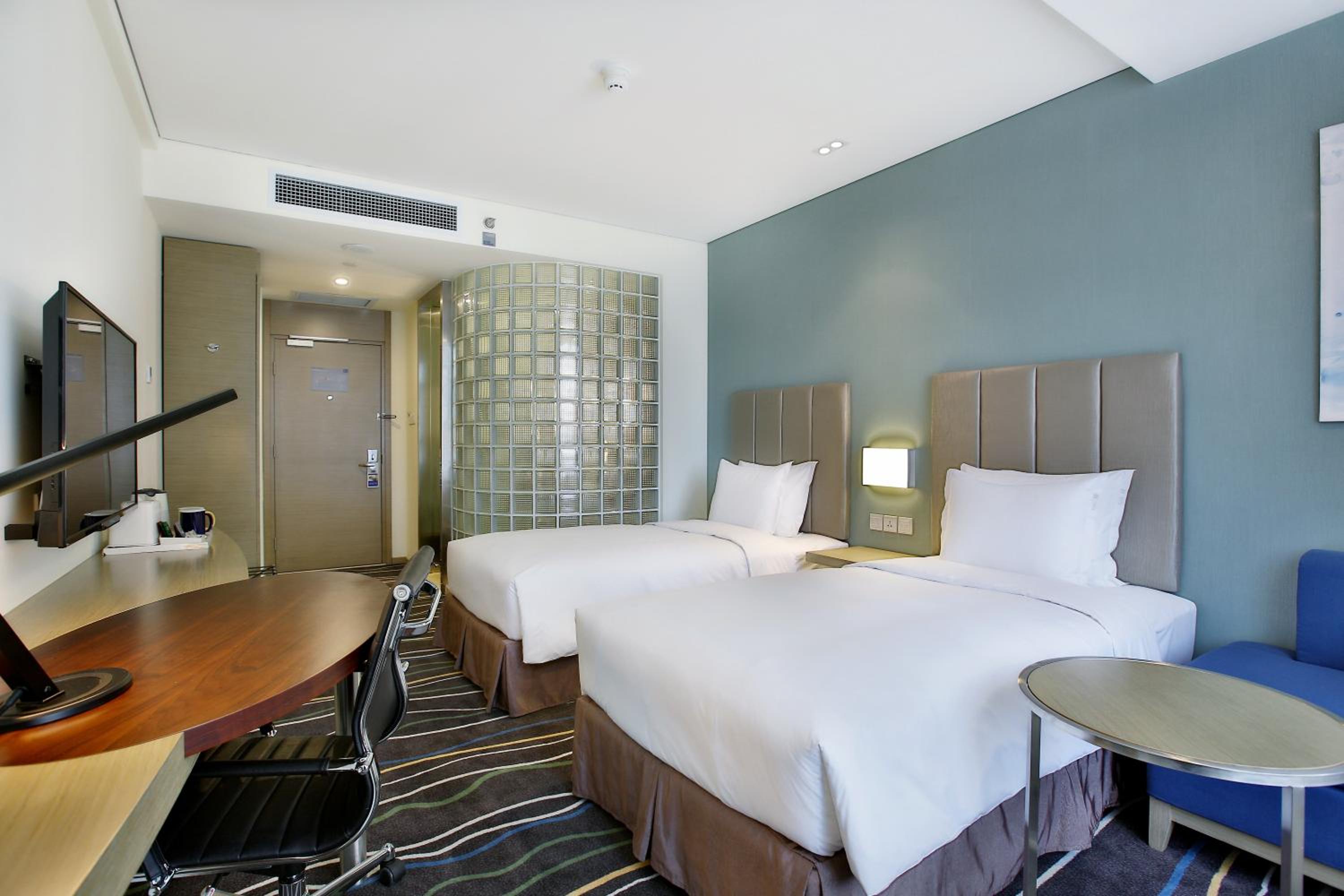 Standard Twin Room photo 3