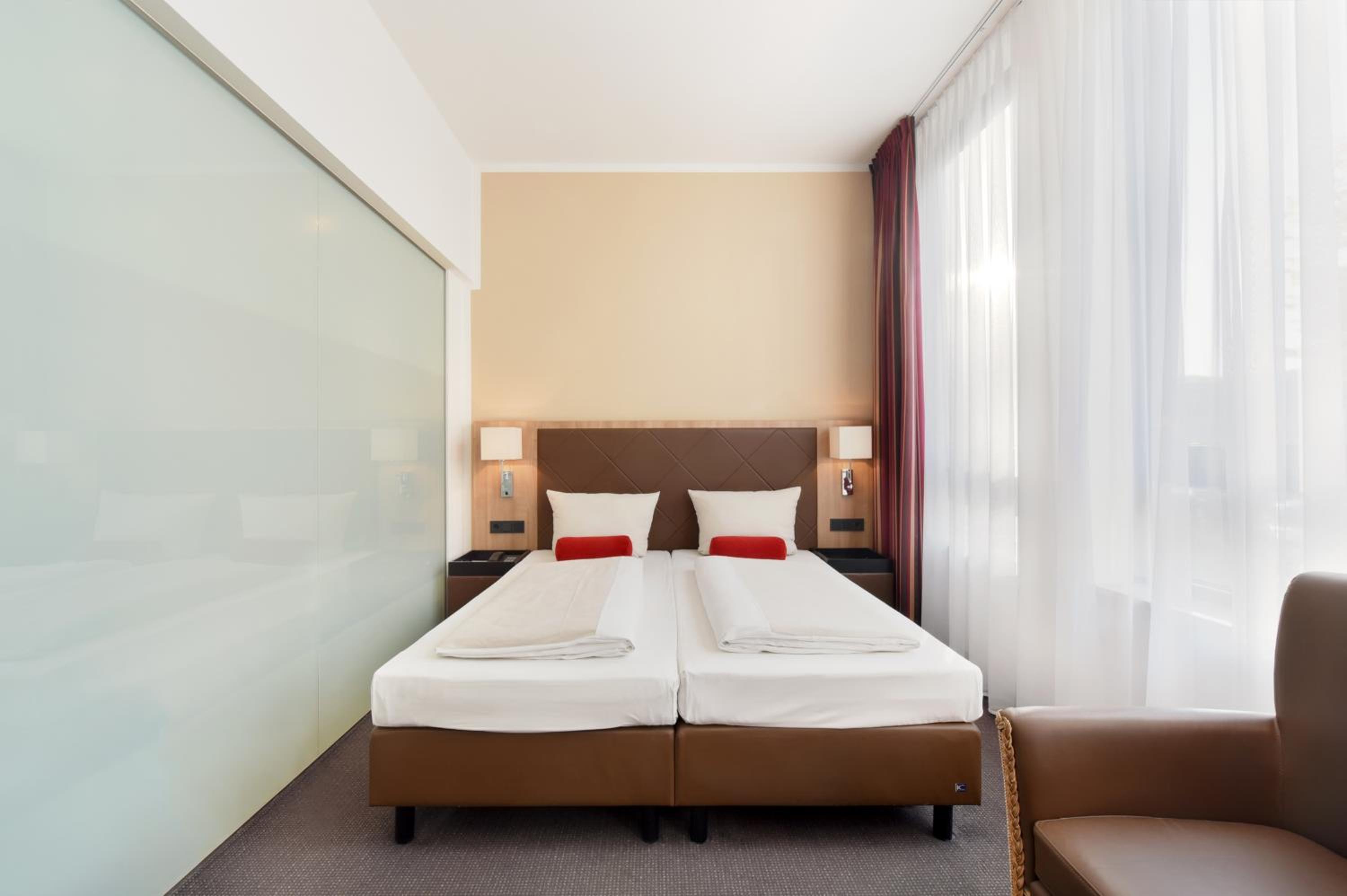 Business Double Room photo 3