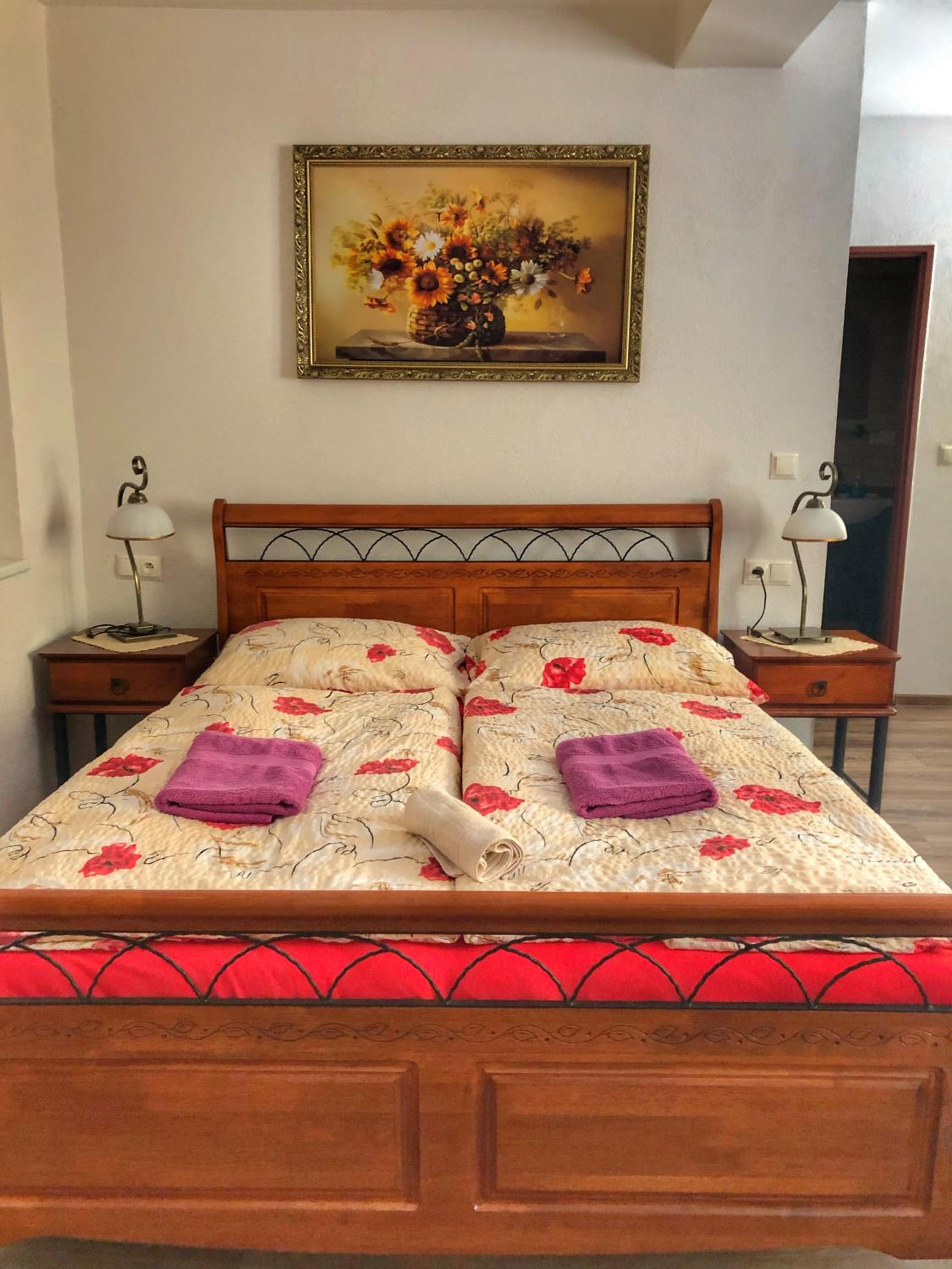 Deluxe Double Room with Shower photo 3