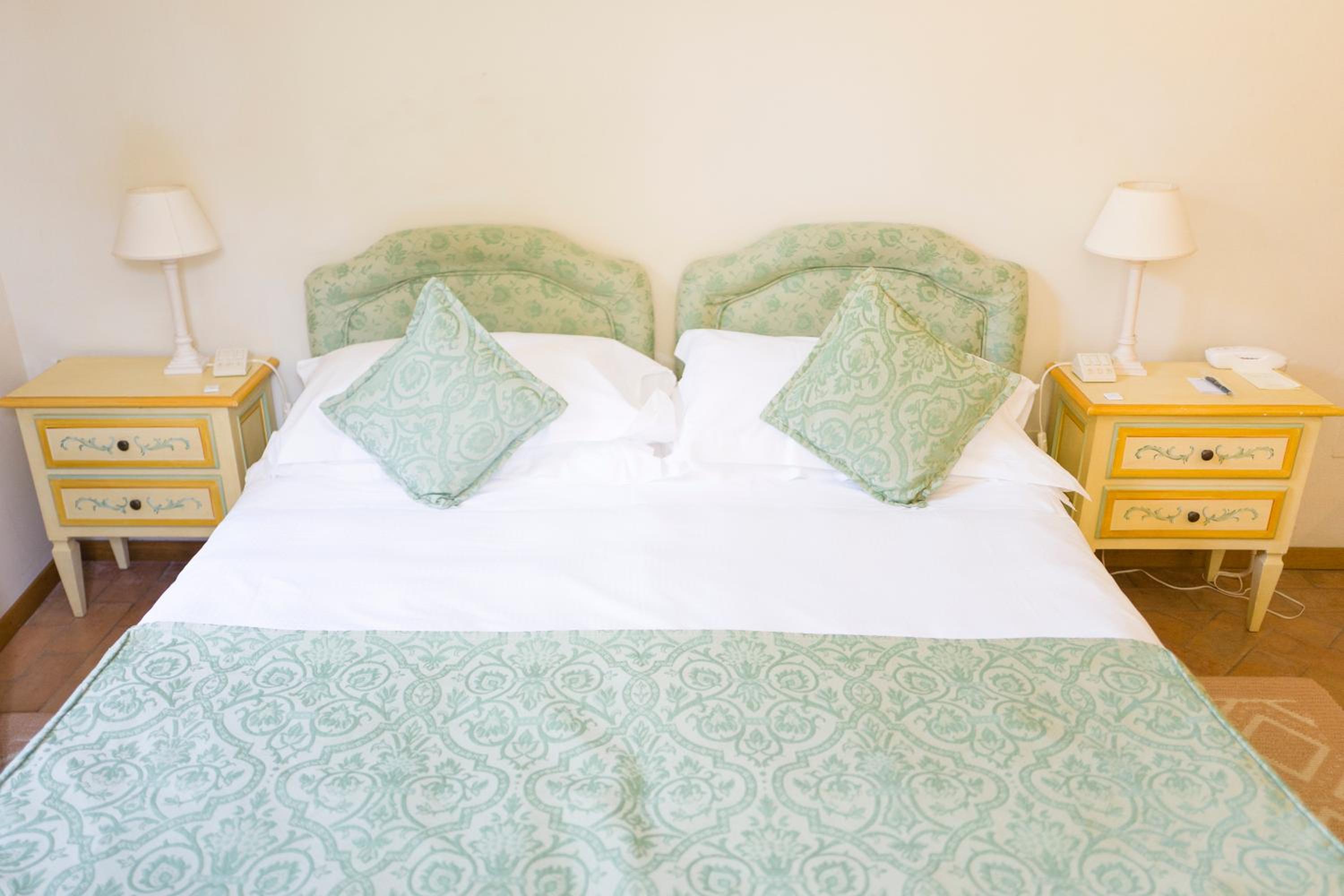 Classic Double Room - Photo 4
