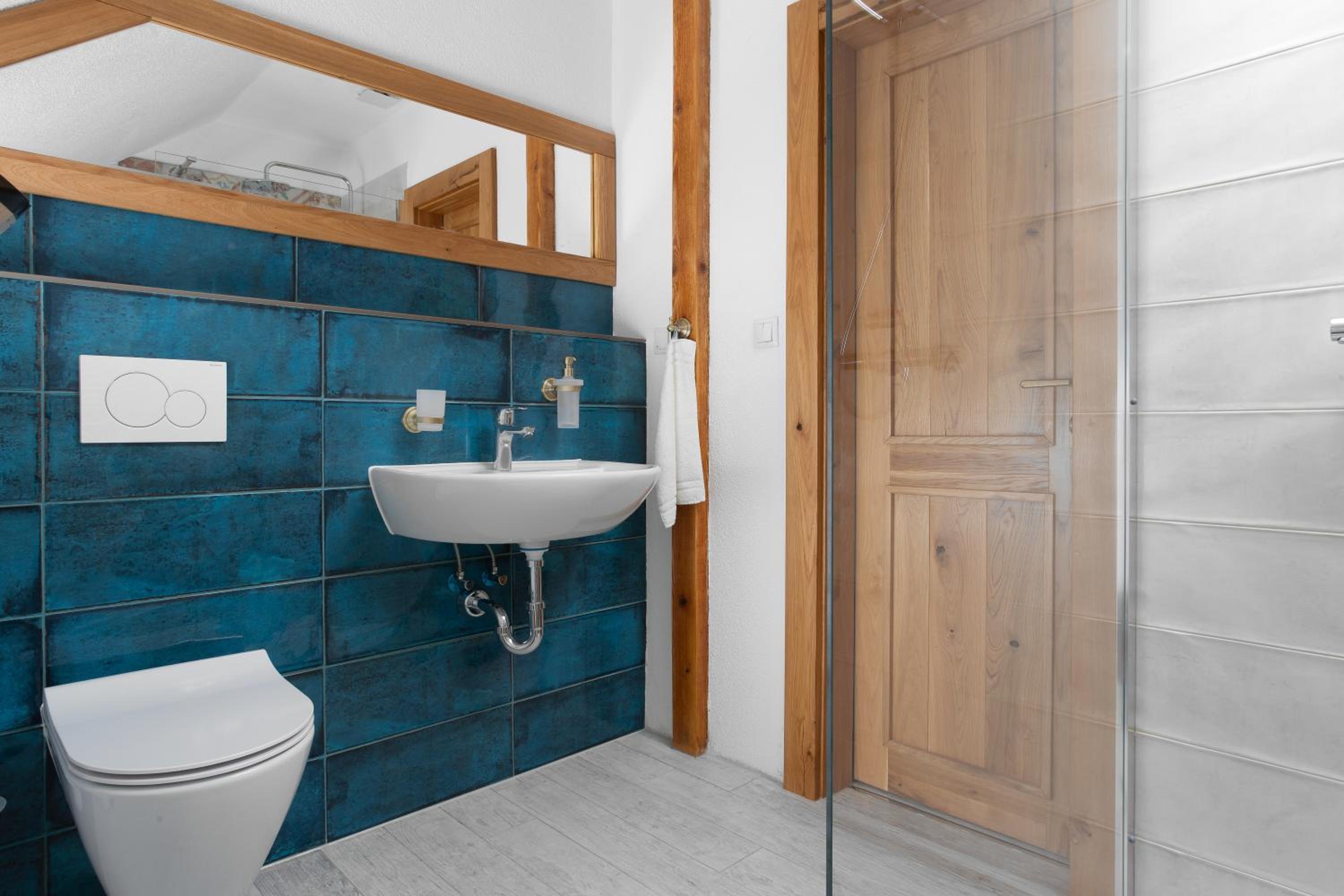 Triple Room with Private Bathroom - Photo 5