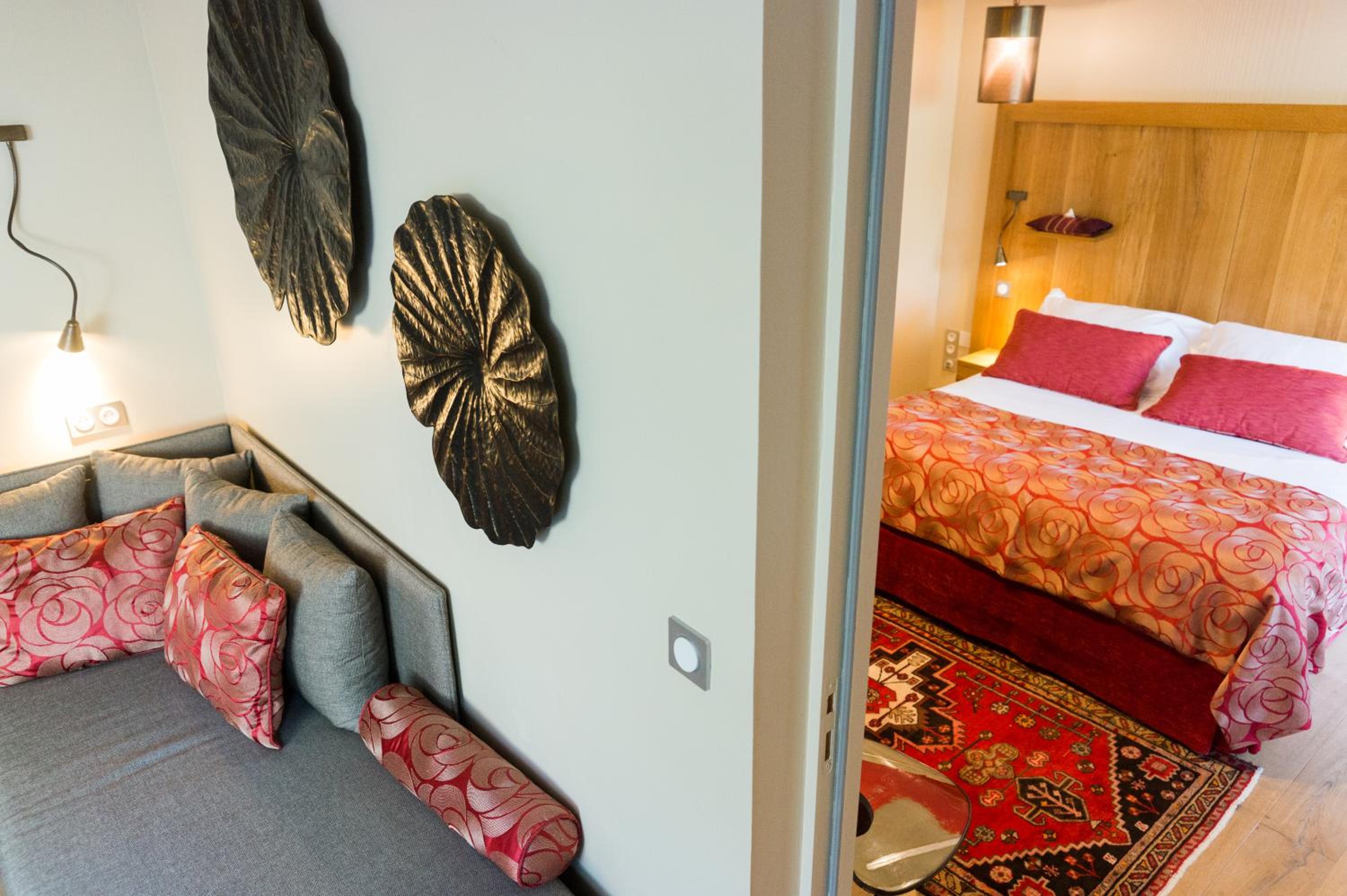 Suite with Private Hot Tub photo 1