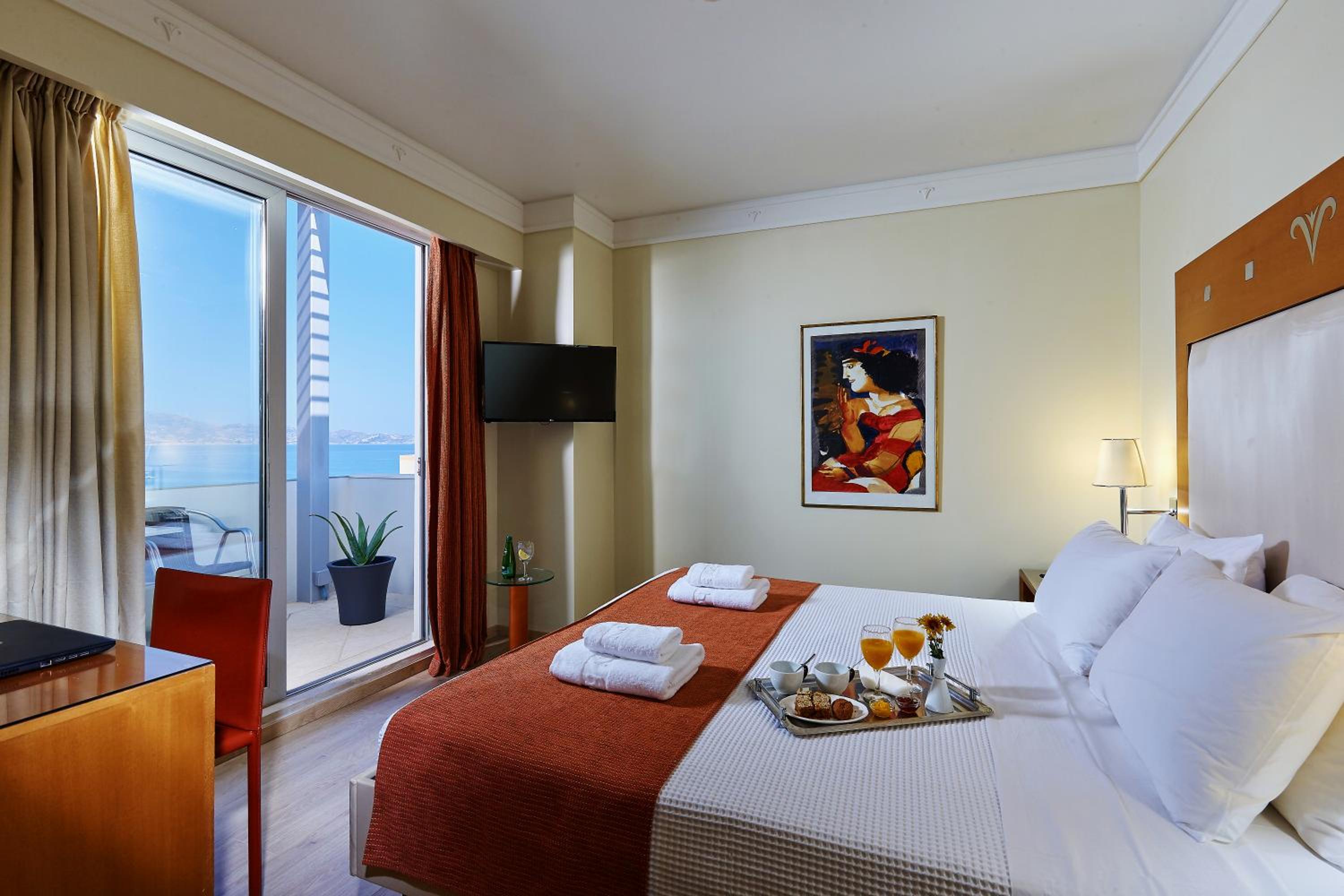 Executive Suite with Sea View - Photo 4