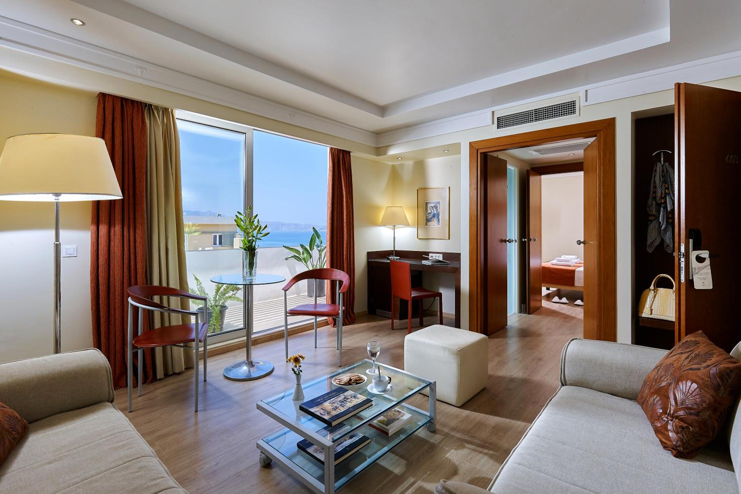 Executive Suite with Sea View - Photo 6
