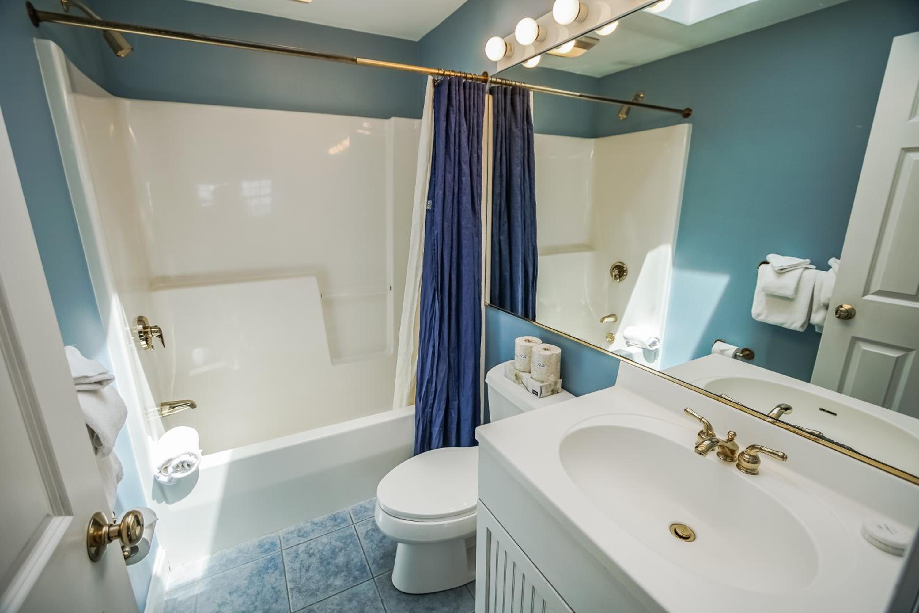 One-Bedroom Suite photo 2
