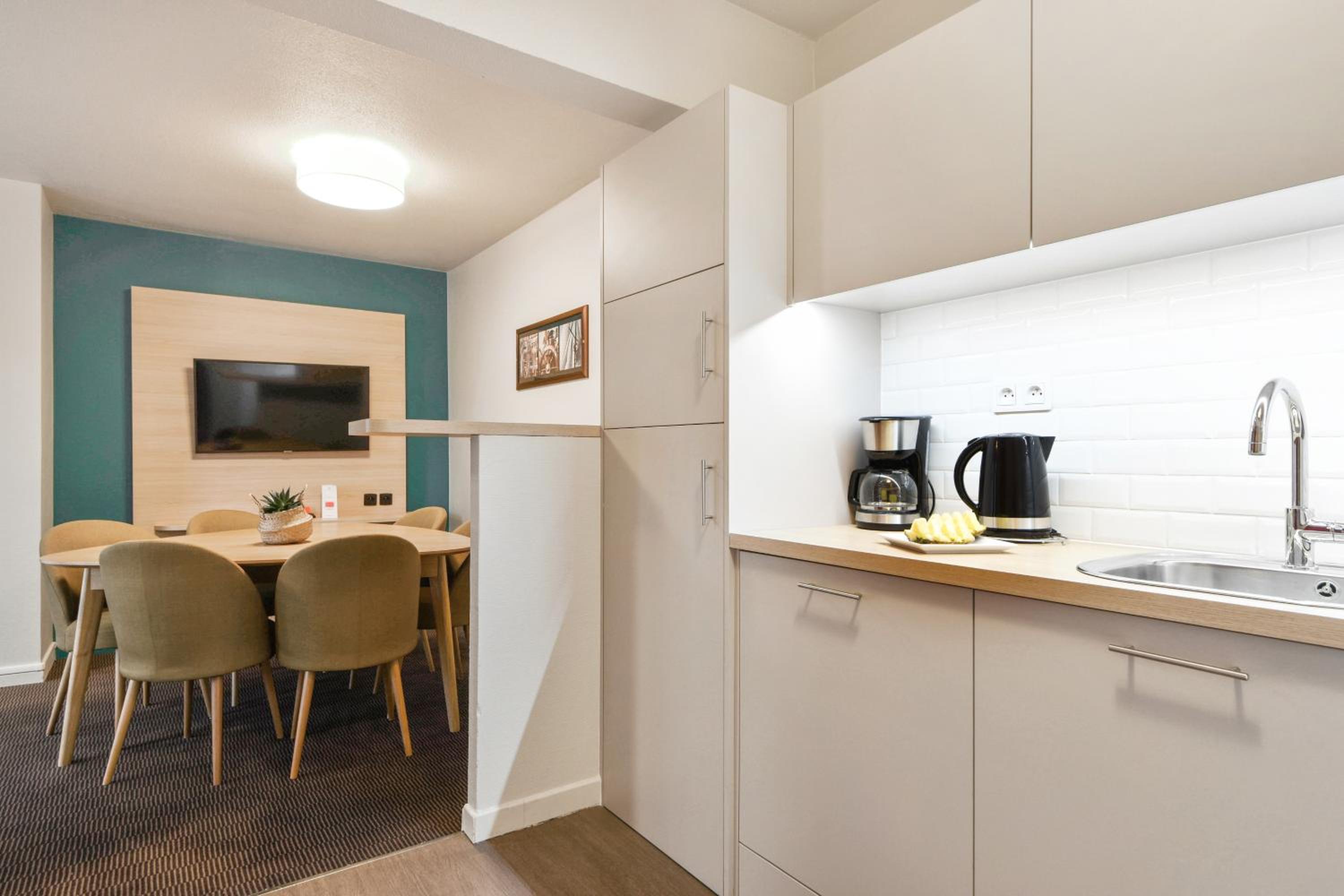Two-Bedroom Apartment - Photo 4