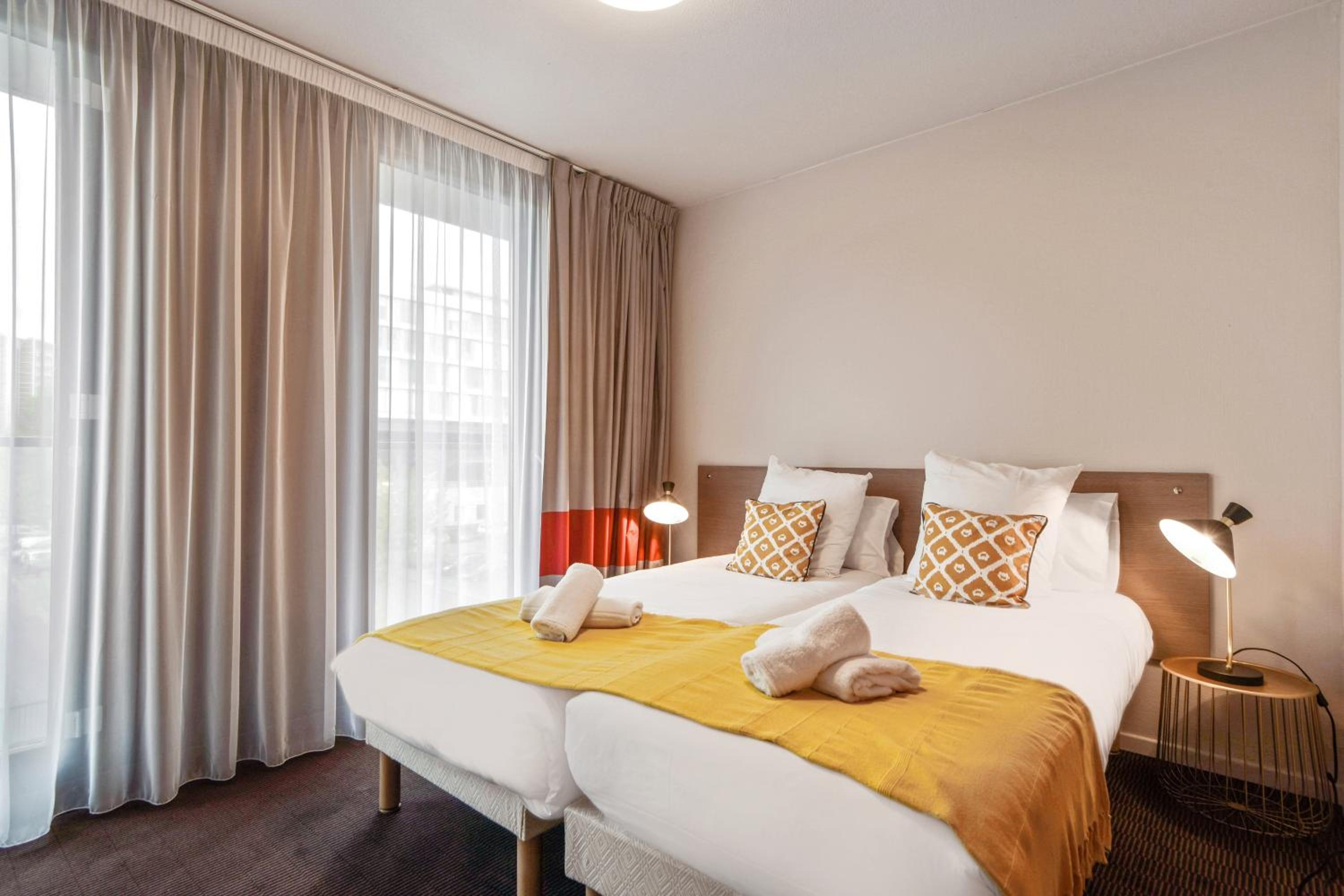 Two-Bedroom Apartment - Photo 9