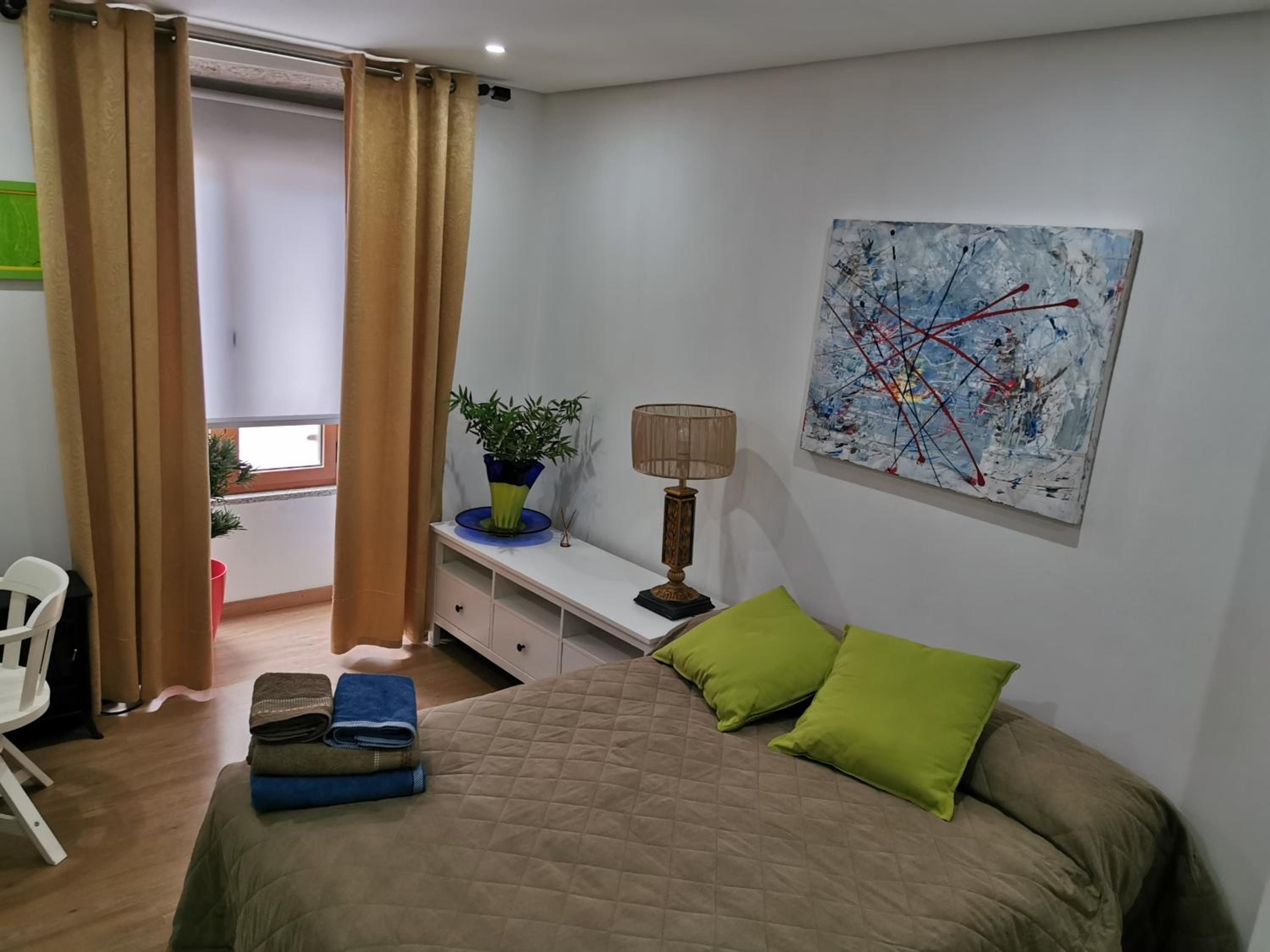 Four-Bedroom House - Photo 15