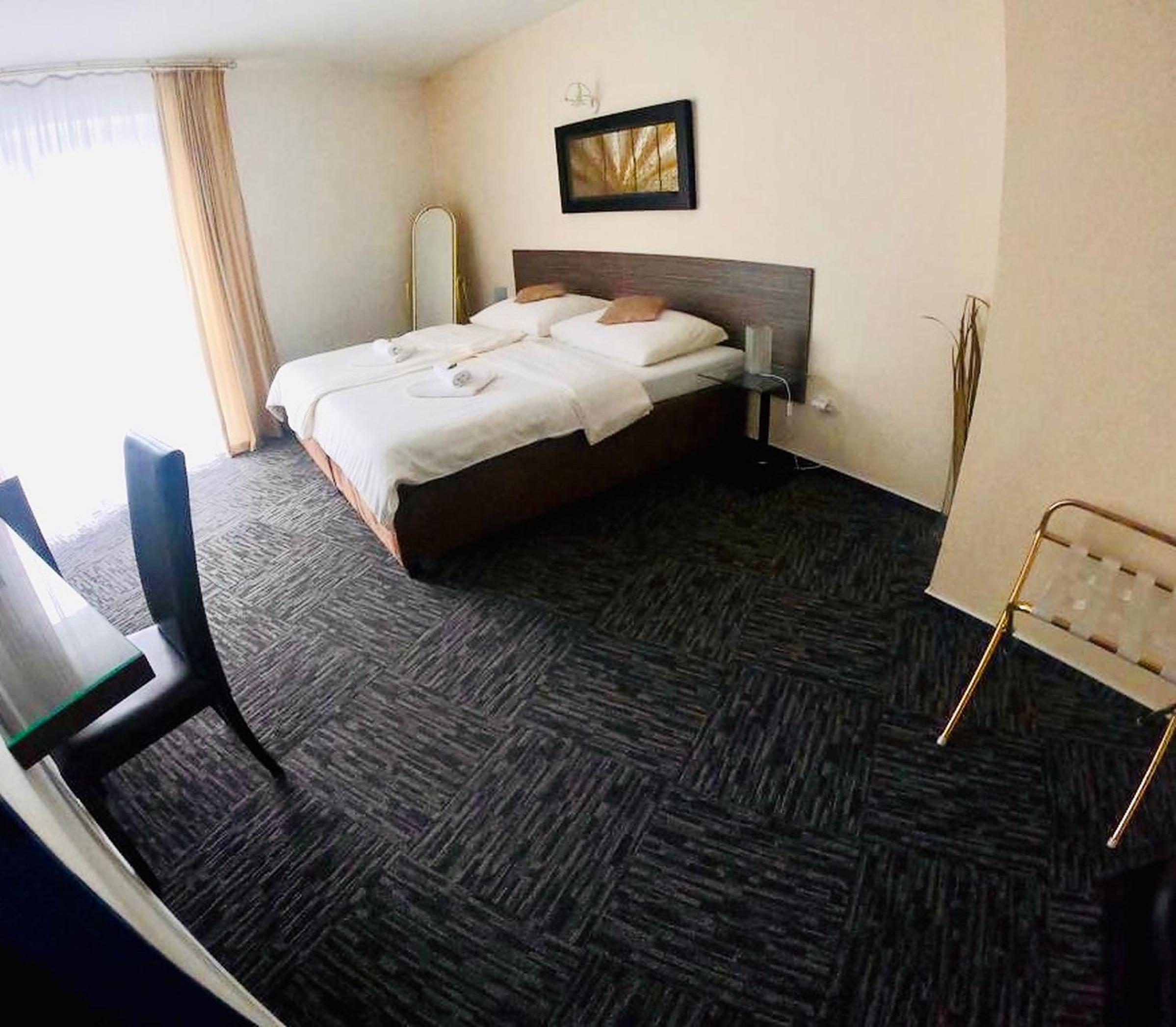 Suite photo 1