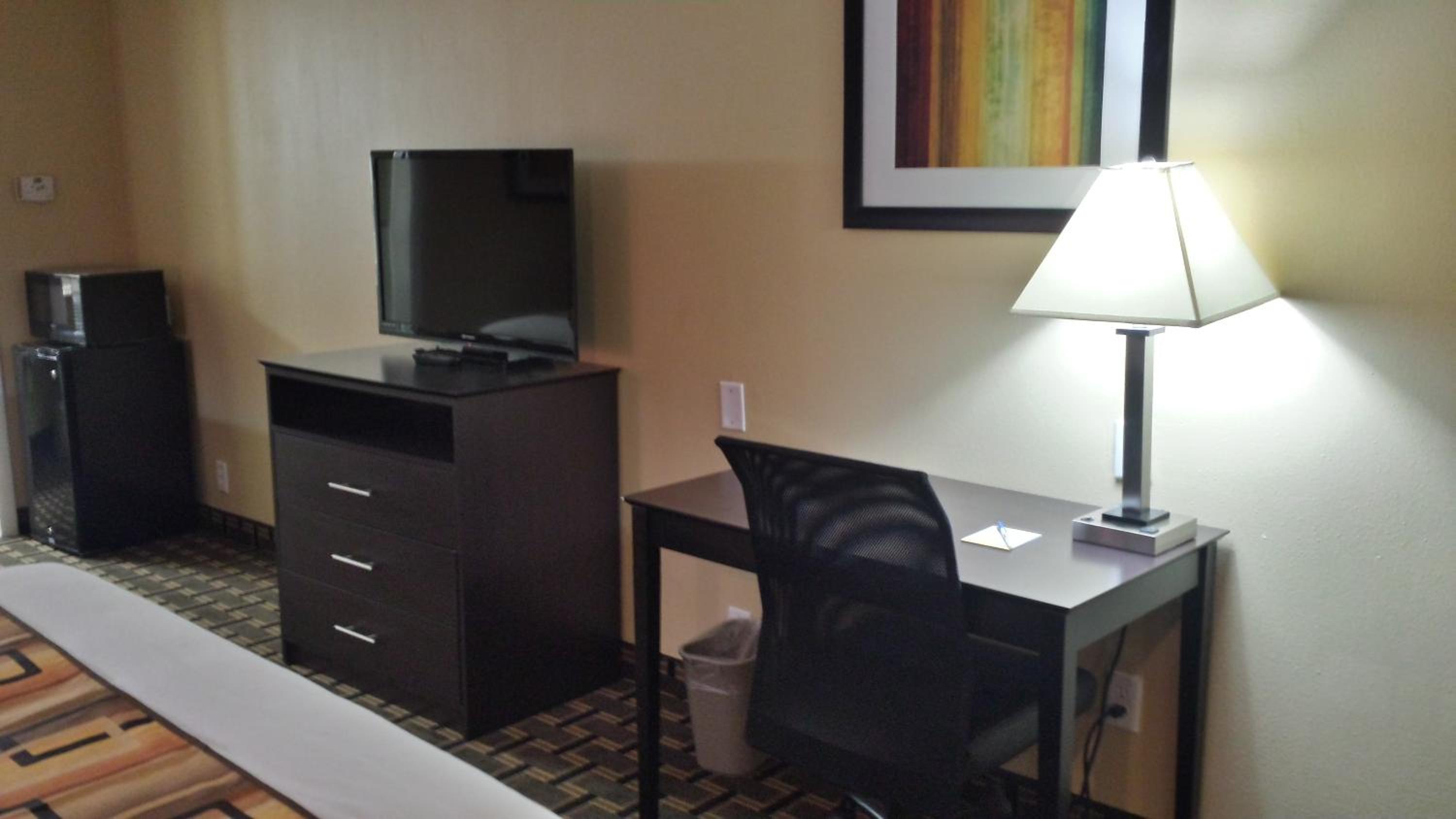 Double Room with Two Double Beds - Smoking - Photo 4