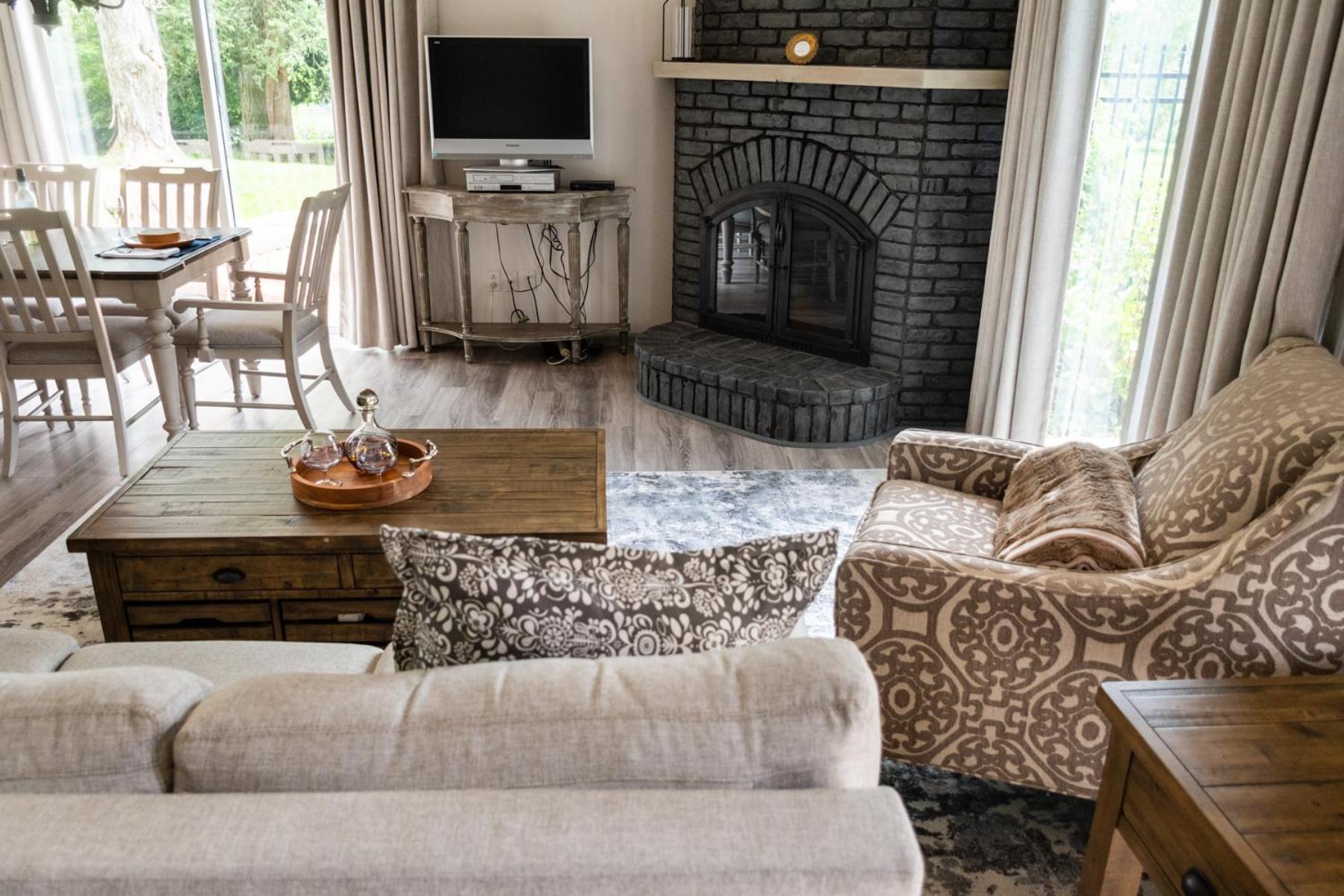 Superior King Suite