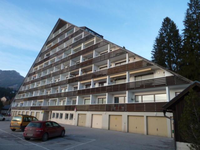 Apartment with Balcony photo 2