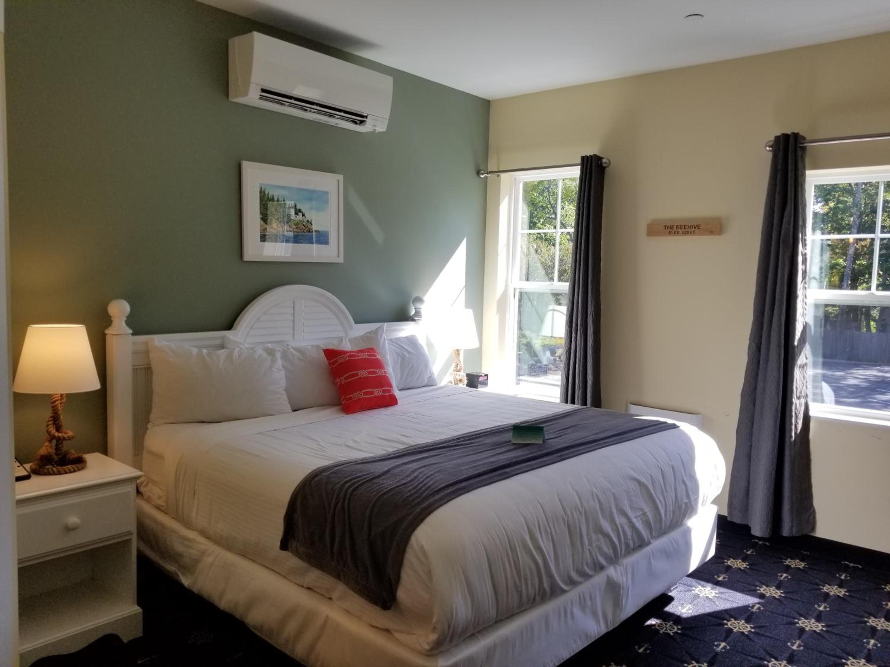 Economy King Room
