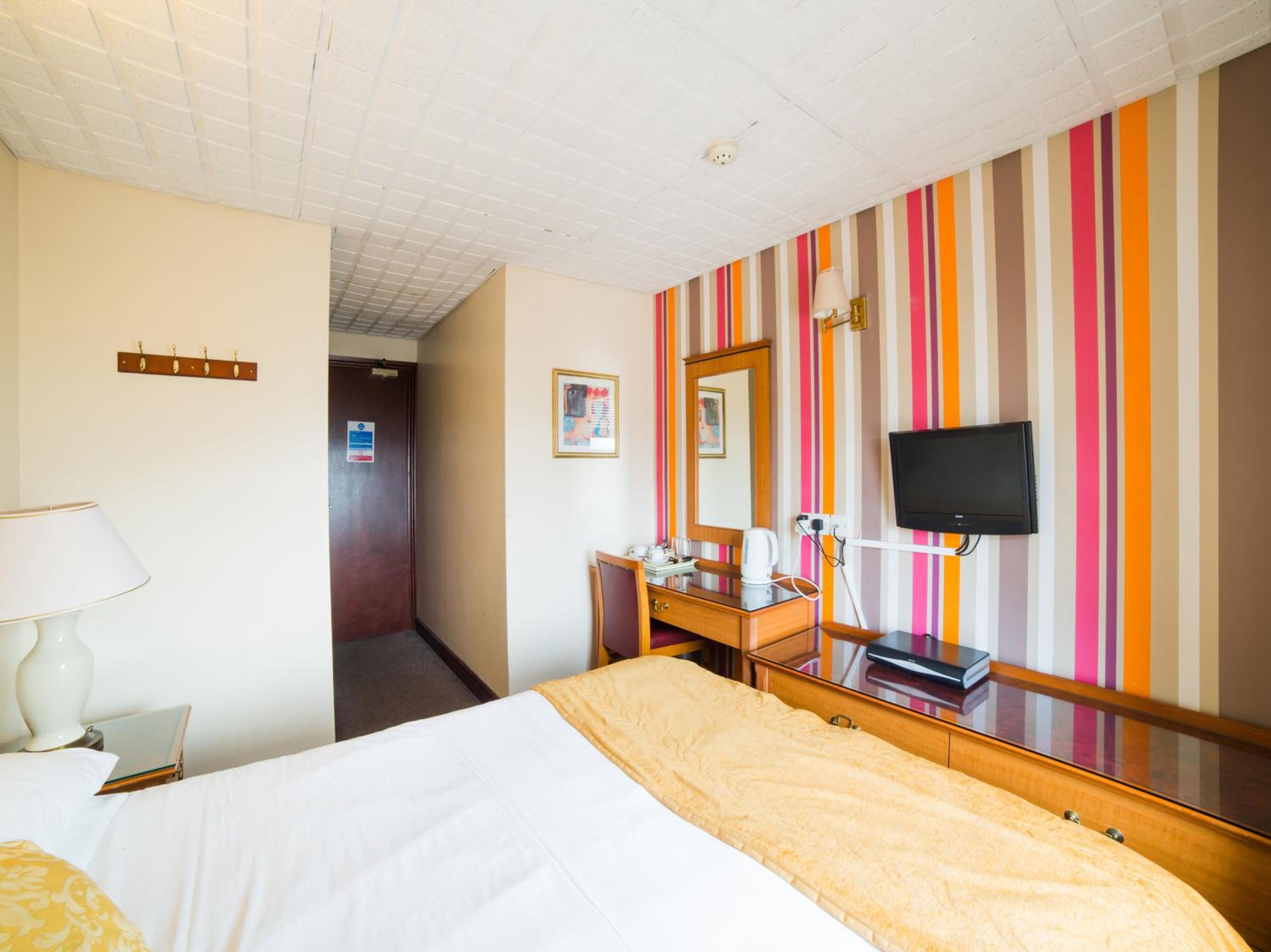 Standard Double Room - Photo 6