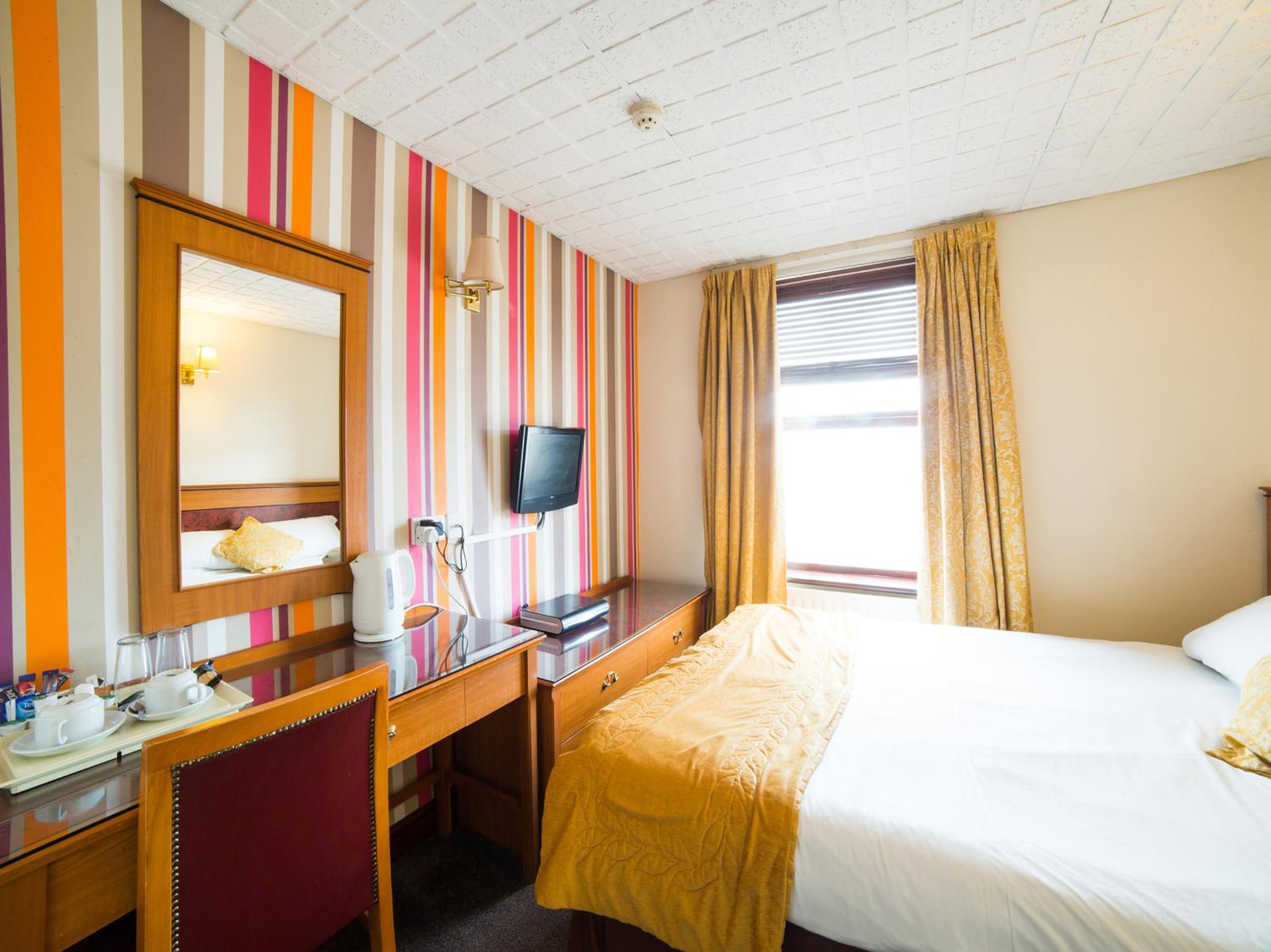 Standard Double Room - Photo 3