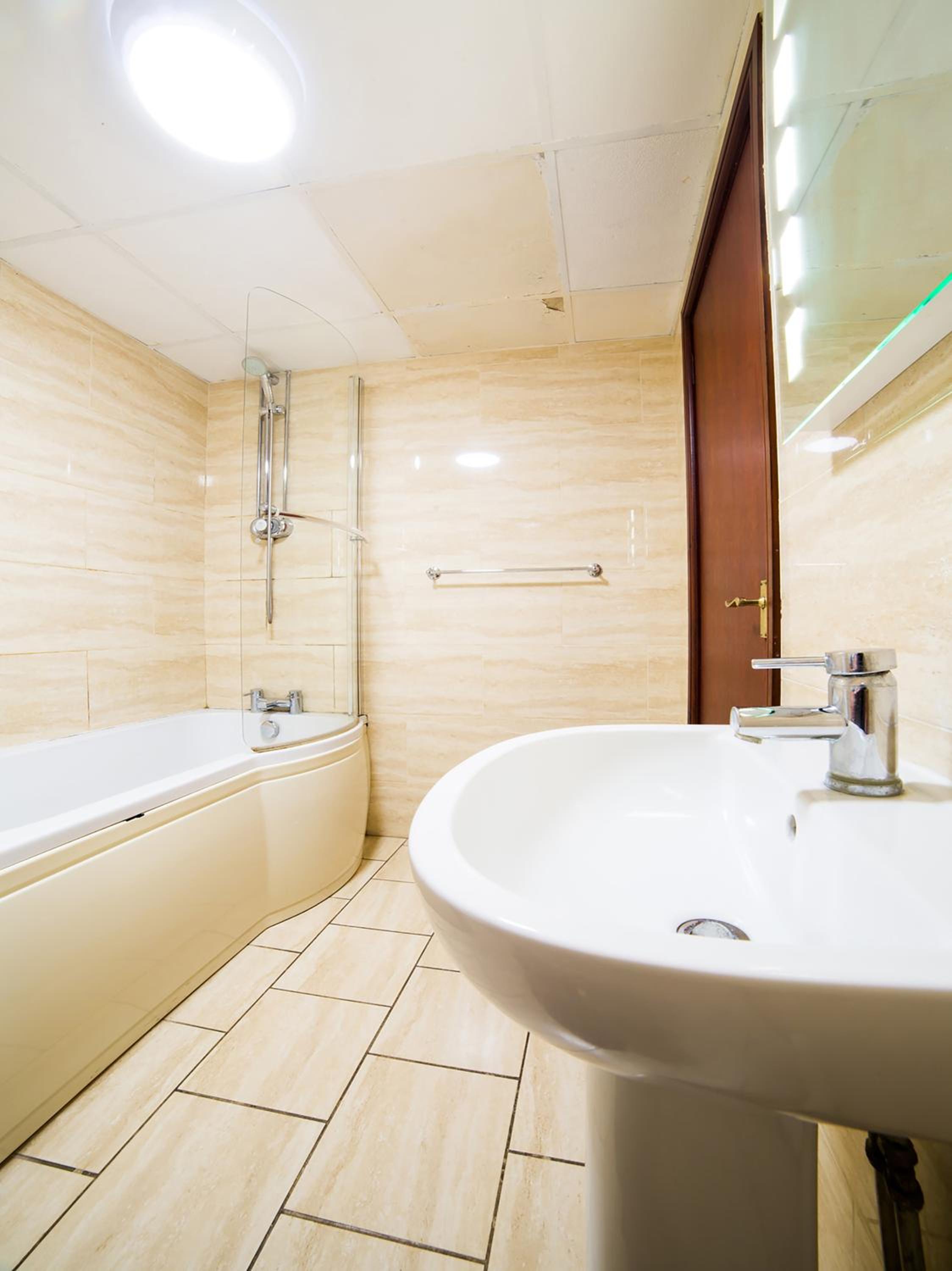 Standard Triple Room - Photo 2