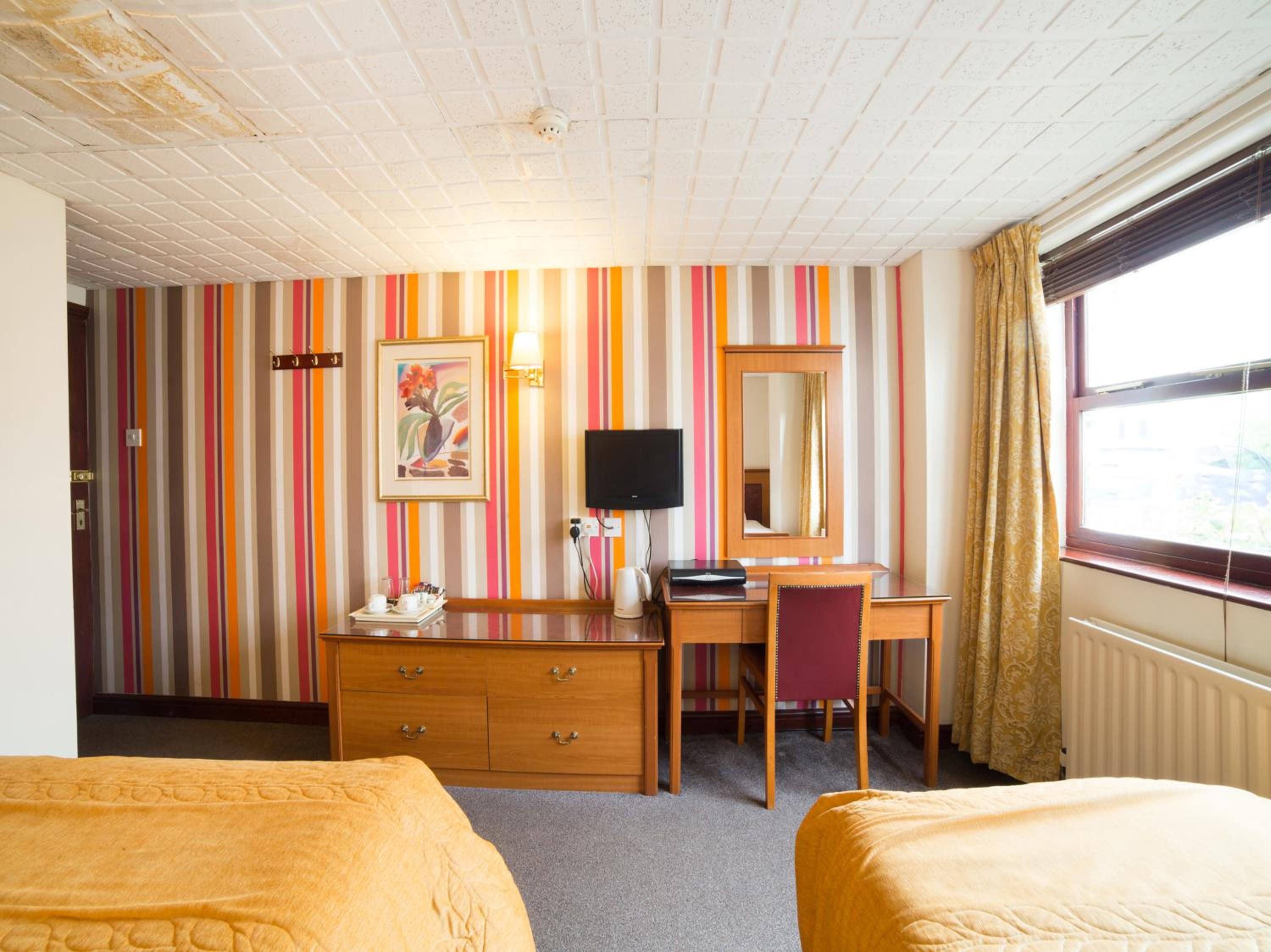 Standard Triple Room - Photo 5