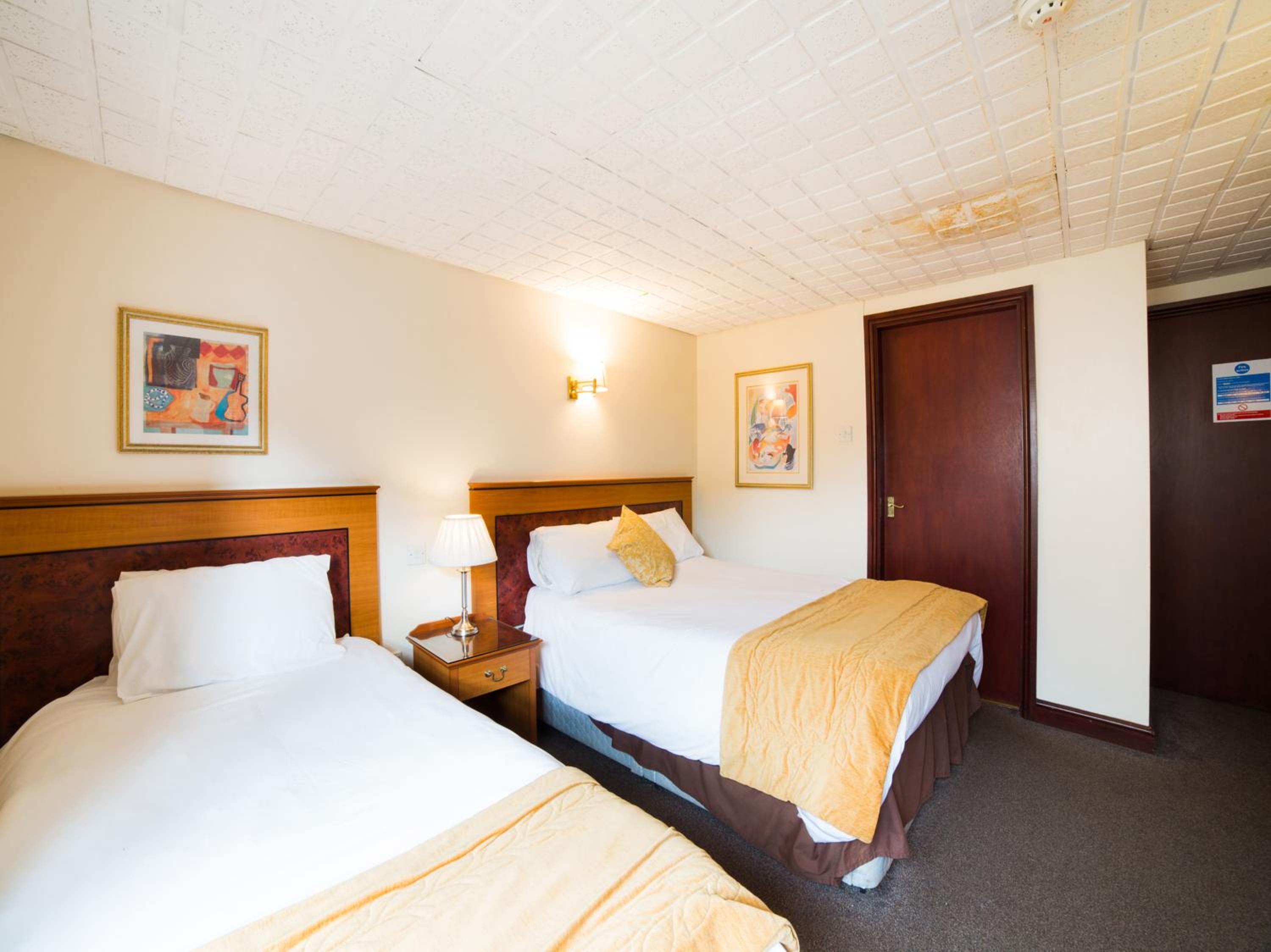 Standard Triple Room - Photo 1