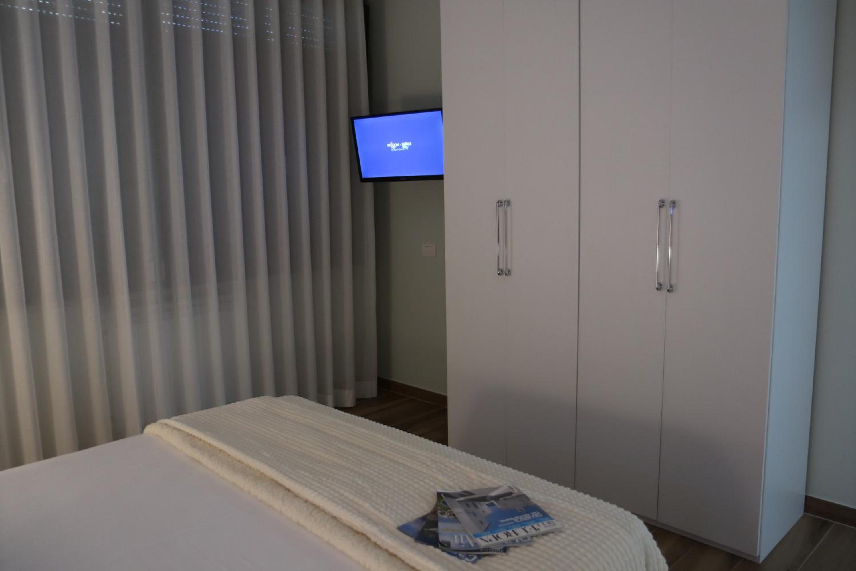 Family Suite - Photo 7