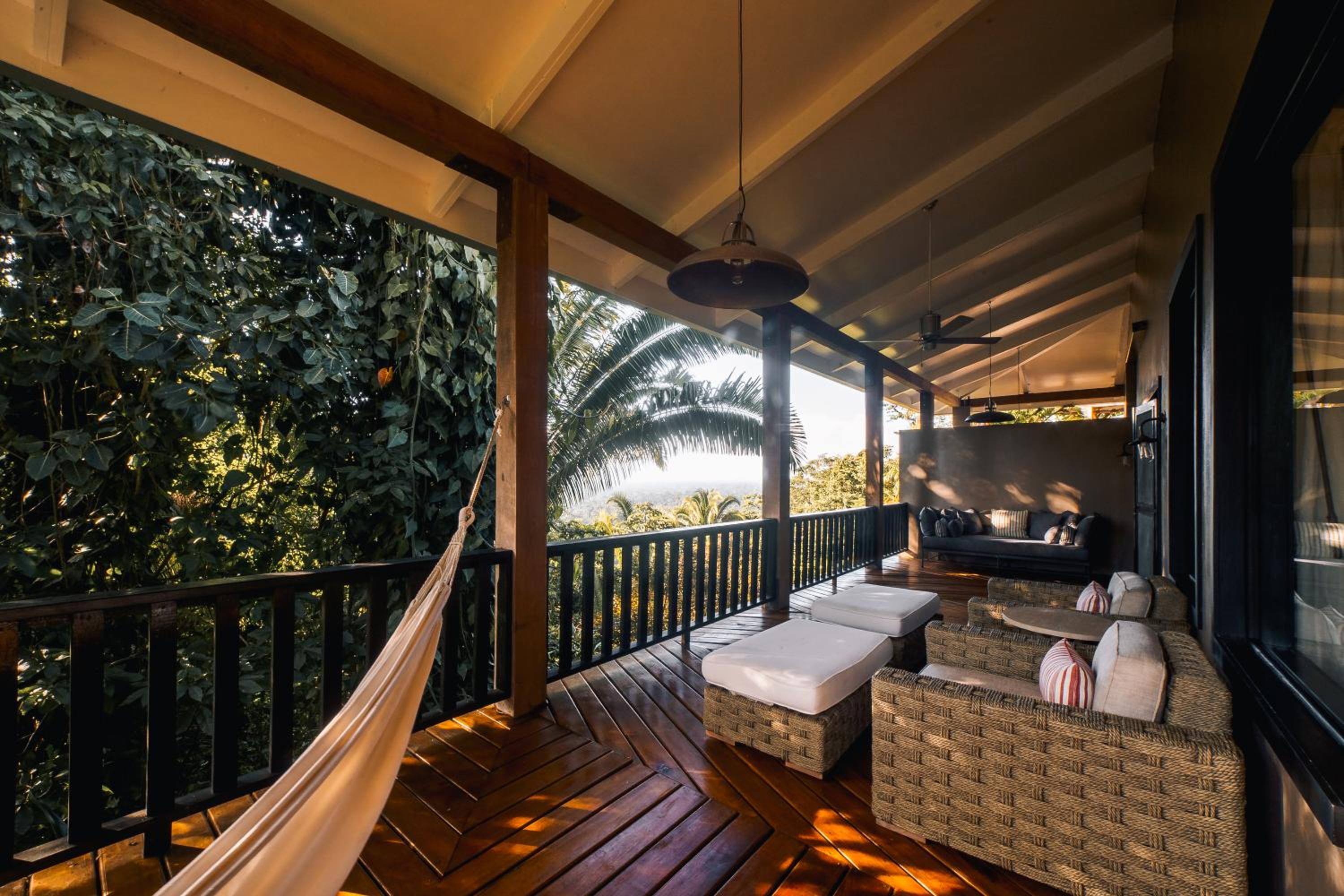 Signature Canopy Suite photo 3