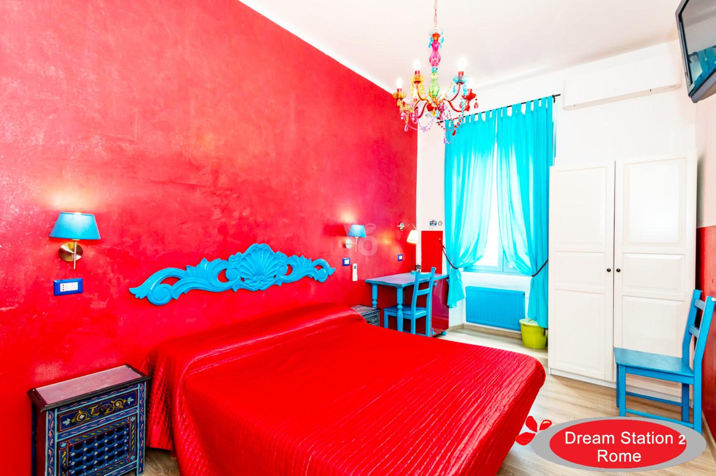 Deluxe Double Room (2 Adults + 1 Child)