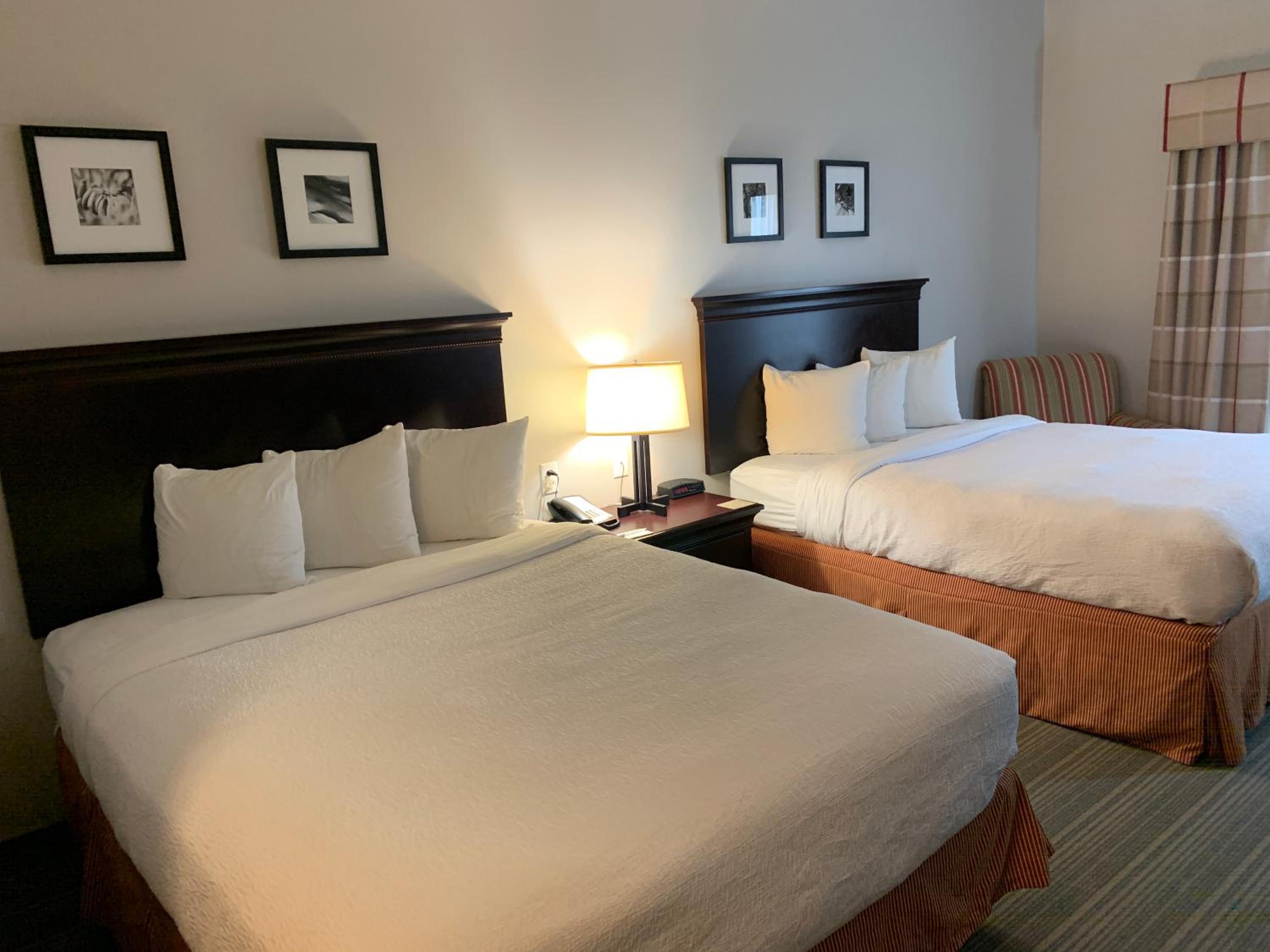 Queen Room with Two Queen Beds - Photo 1