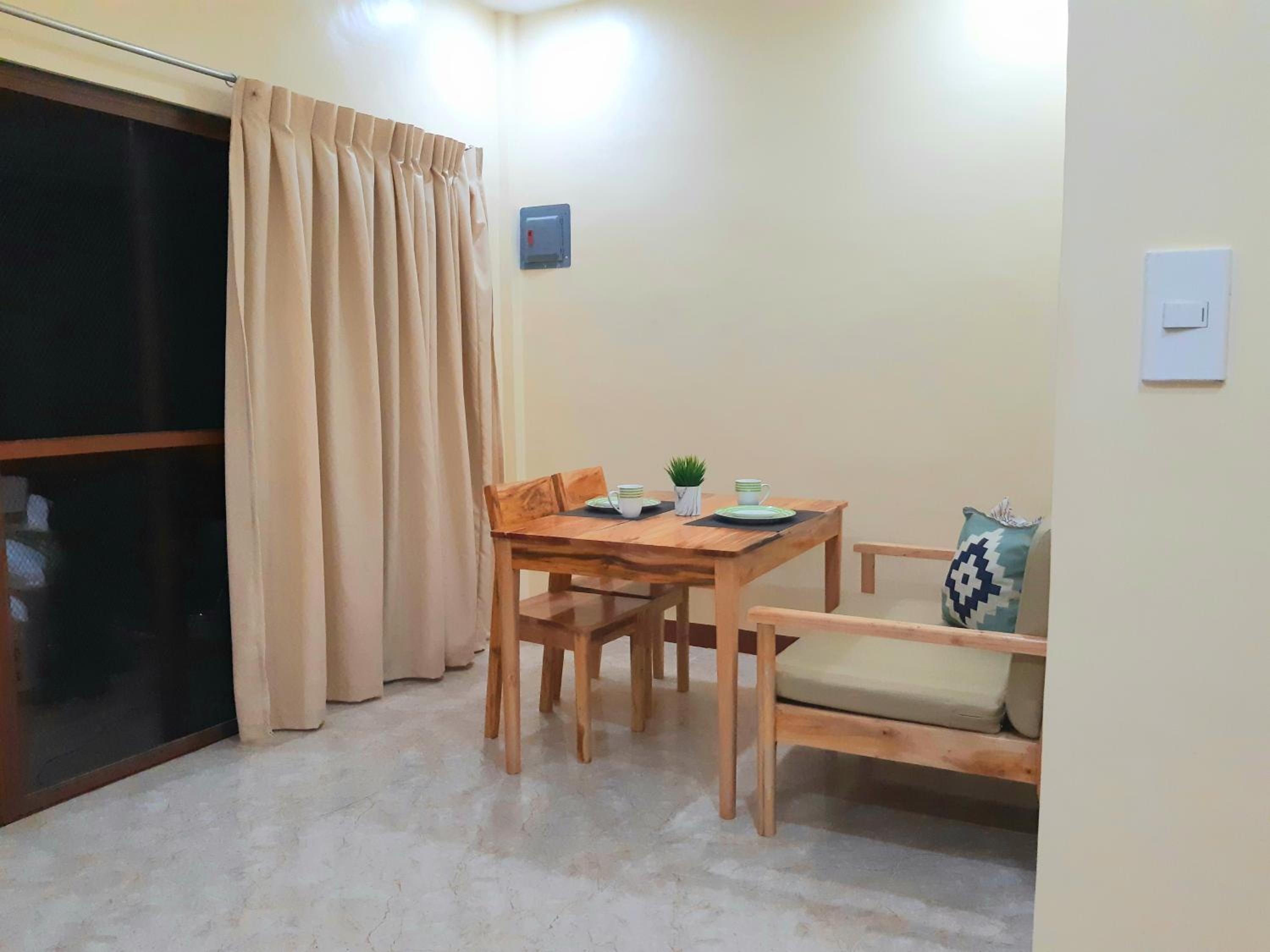 One-Bedroom Apartment - Photo 11