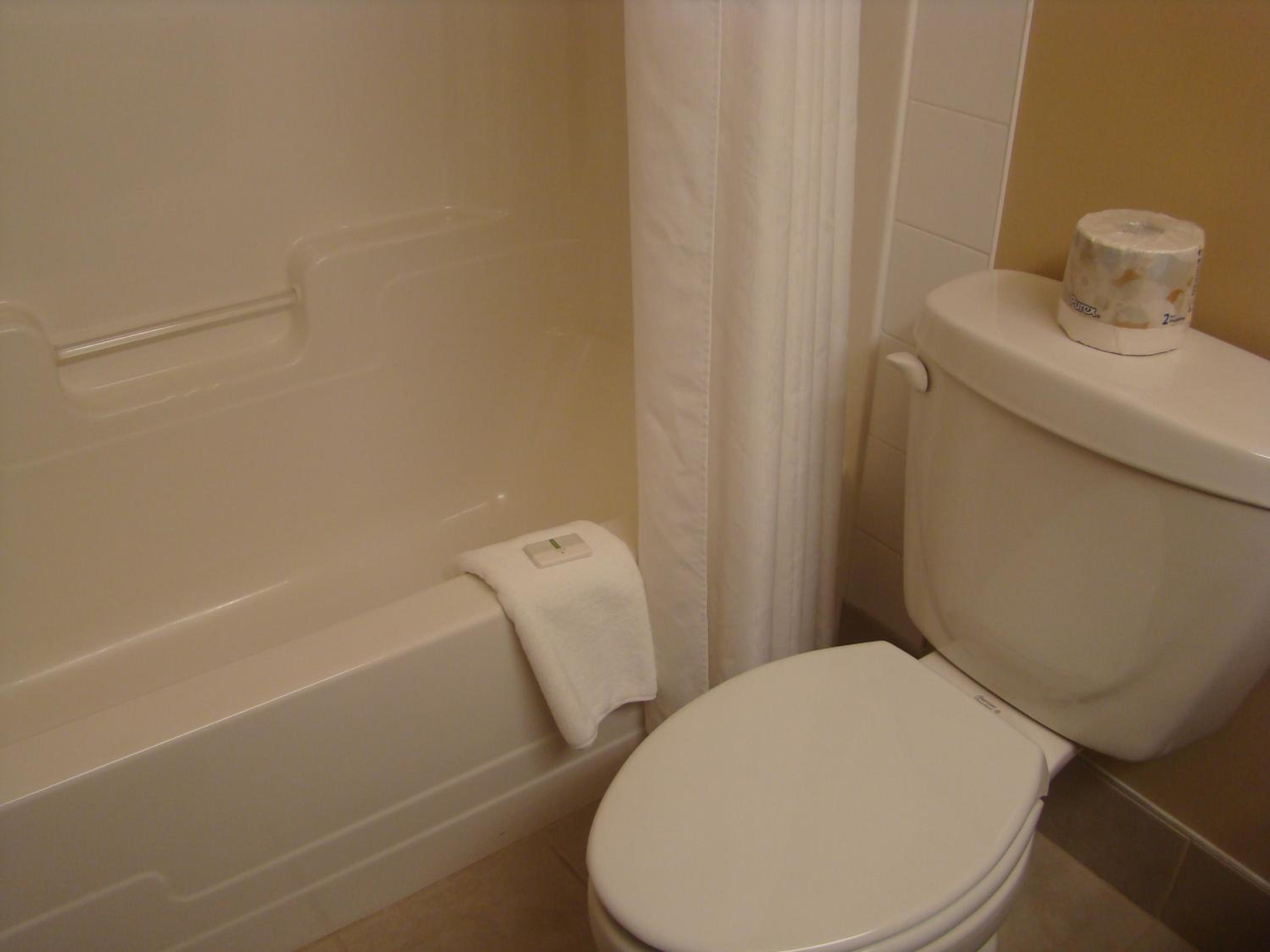 King Room - Non-Smoking - Photo 3
