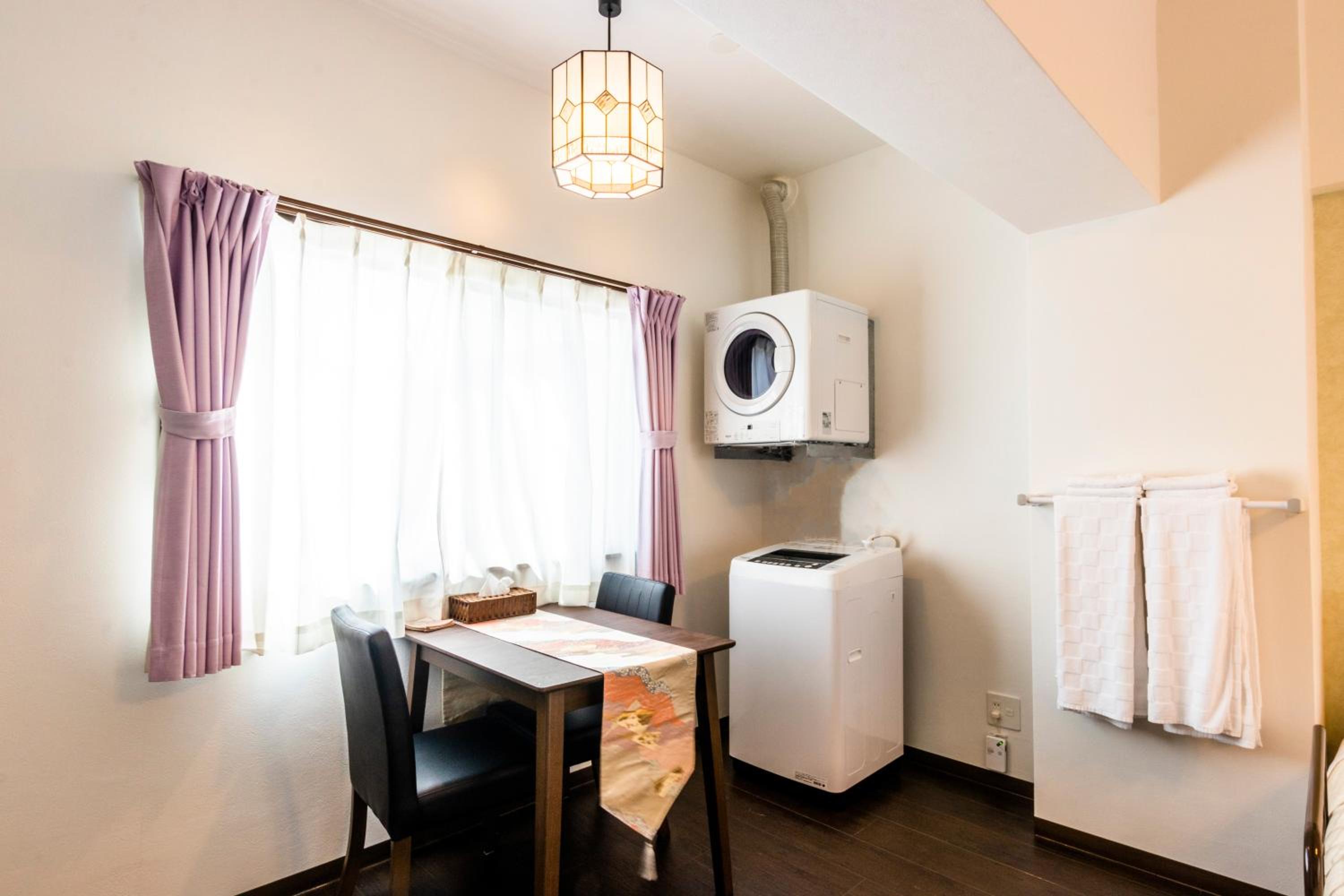 Twin Room - Disability Access - Photo 8