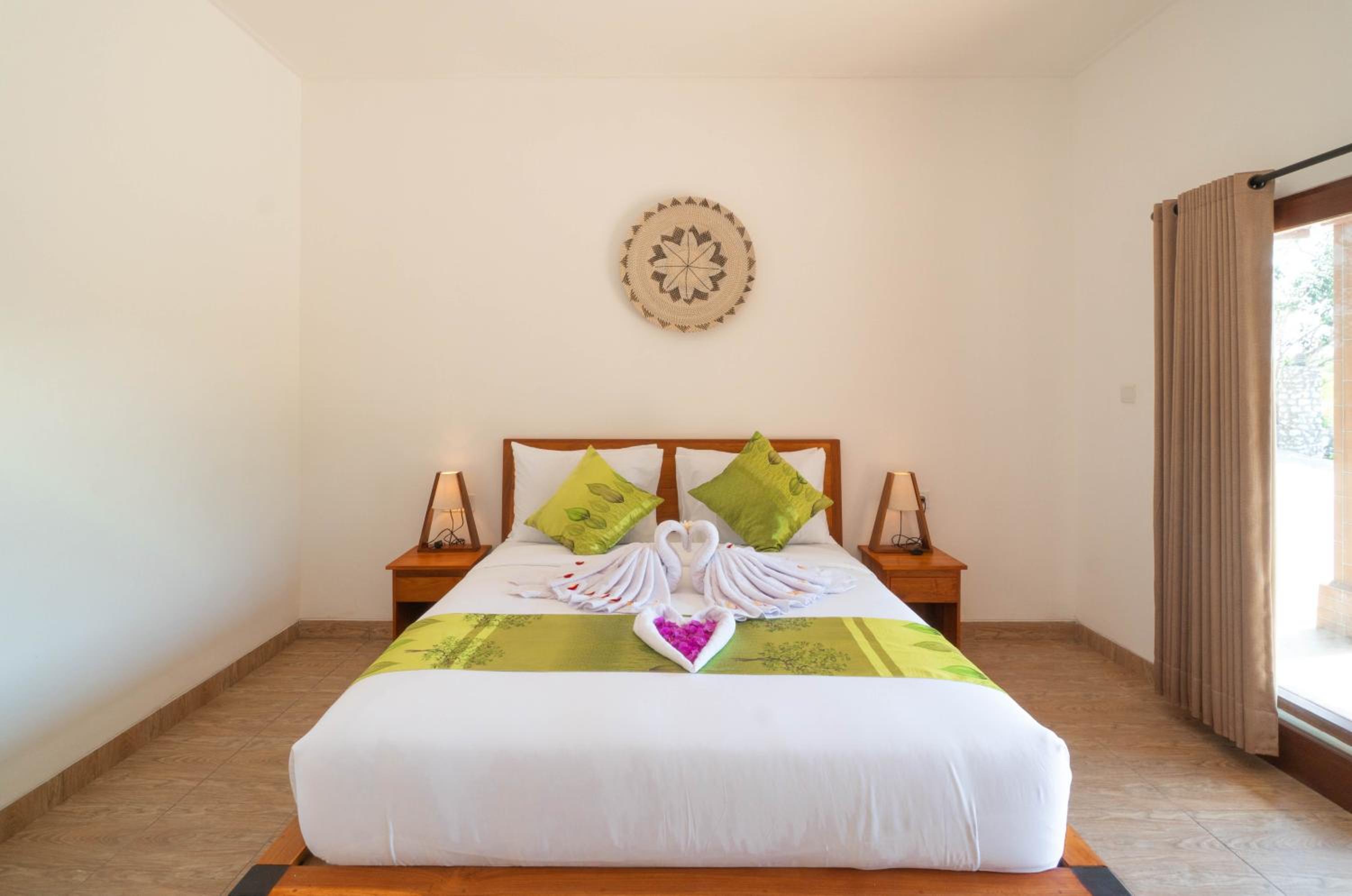 Deluxe Room - Photo 17