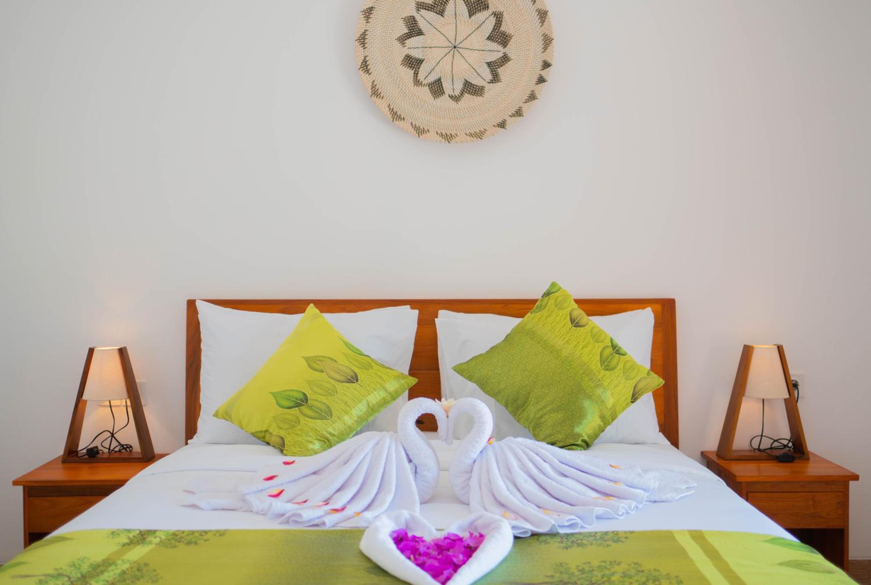 Deluxe Room - Photo 6