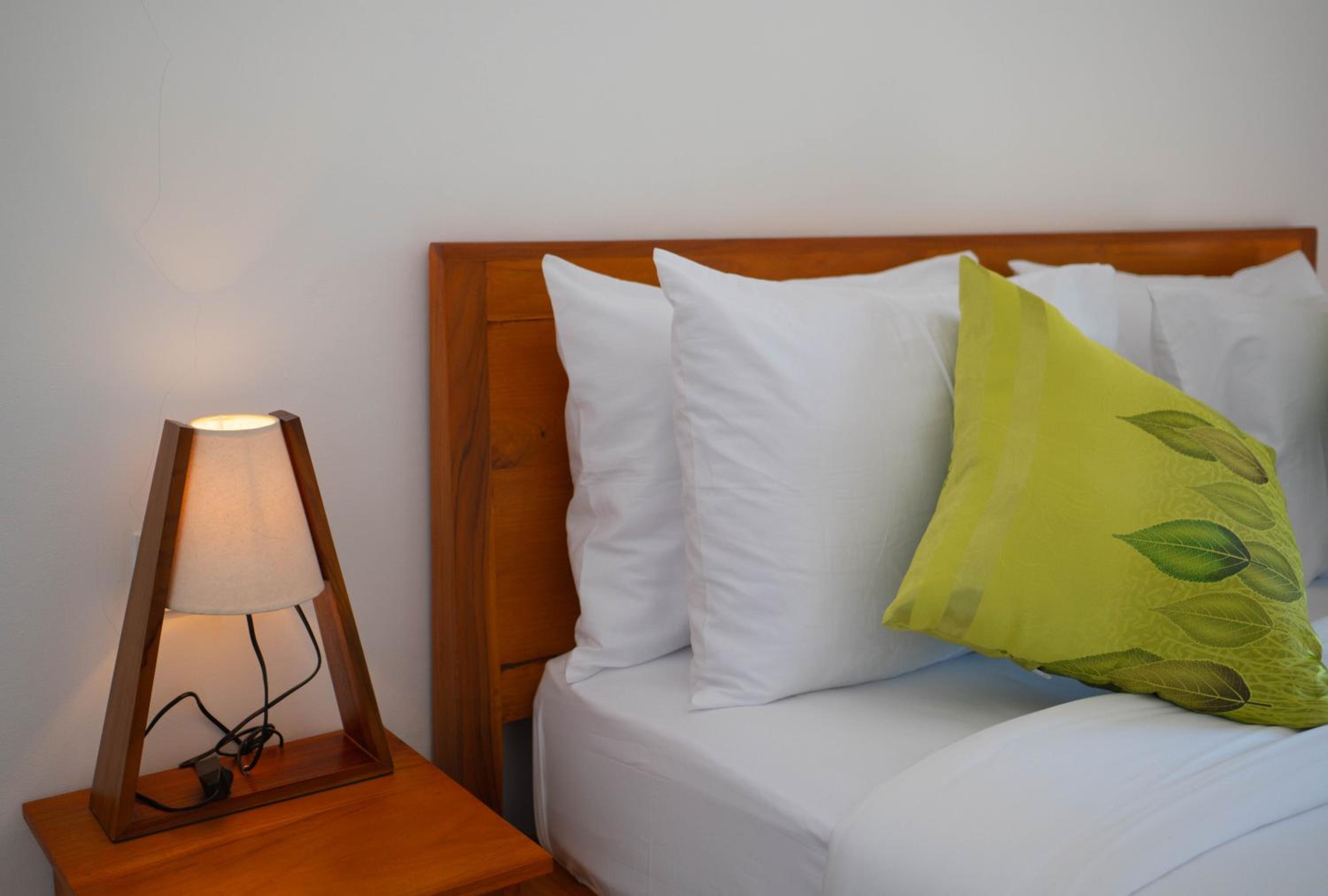 Deluxe Room - Photo 5