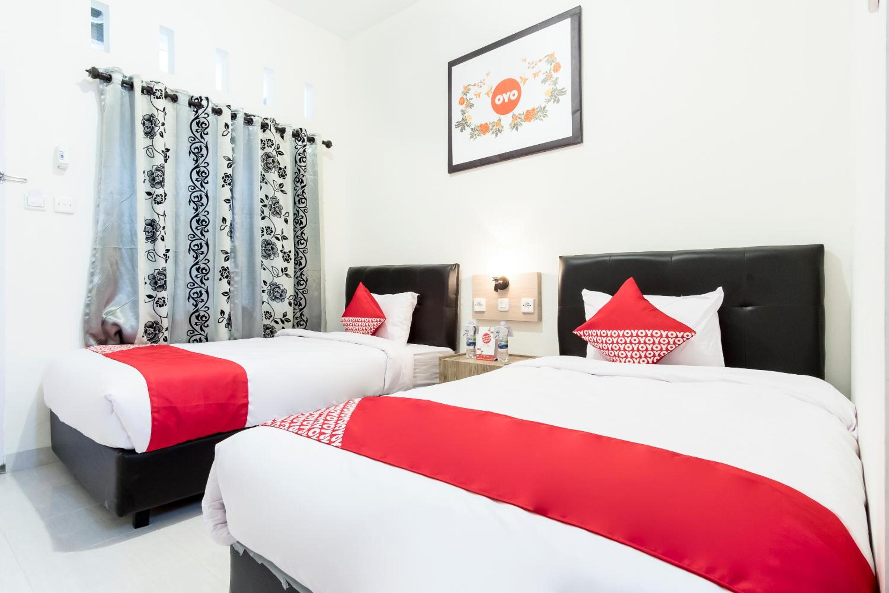 Standard Twin Room - Photo 13