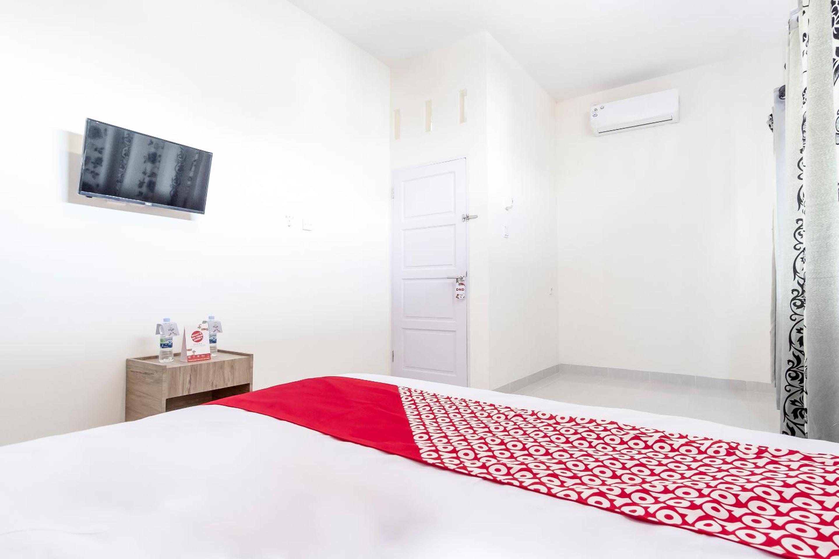 Deluxe Suite - Photo 2