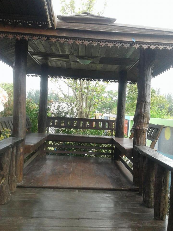 One-Bedroom House photo 1