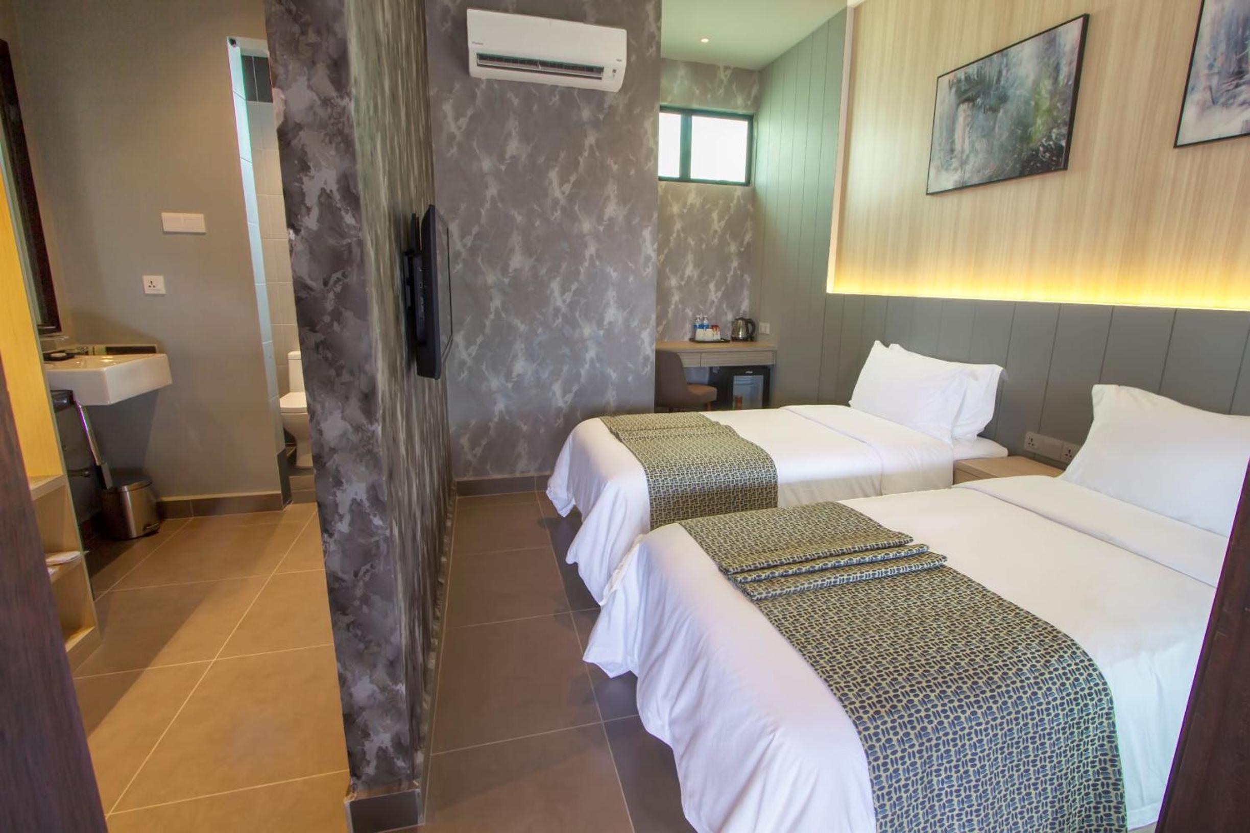 Standard Twin Room photo 3