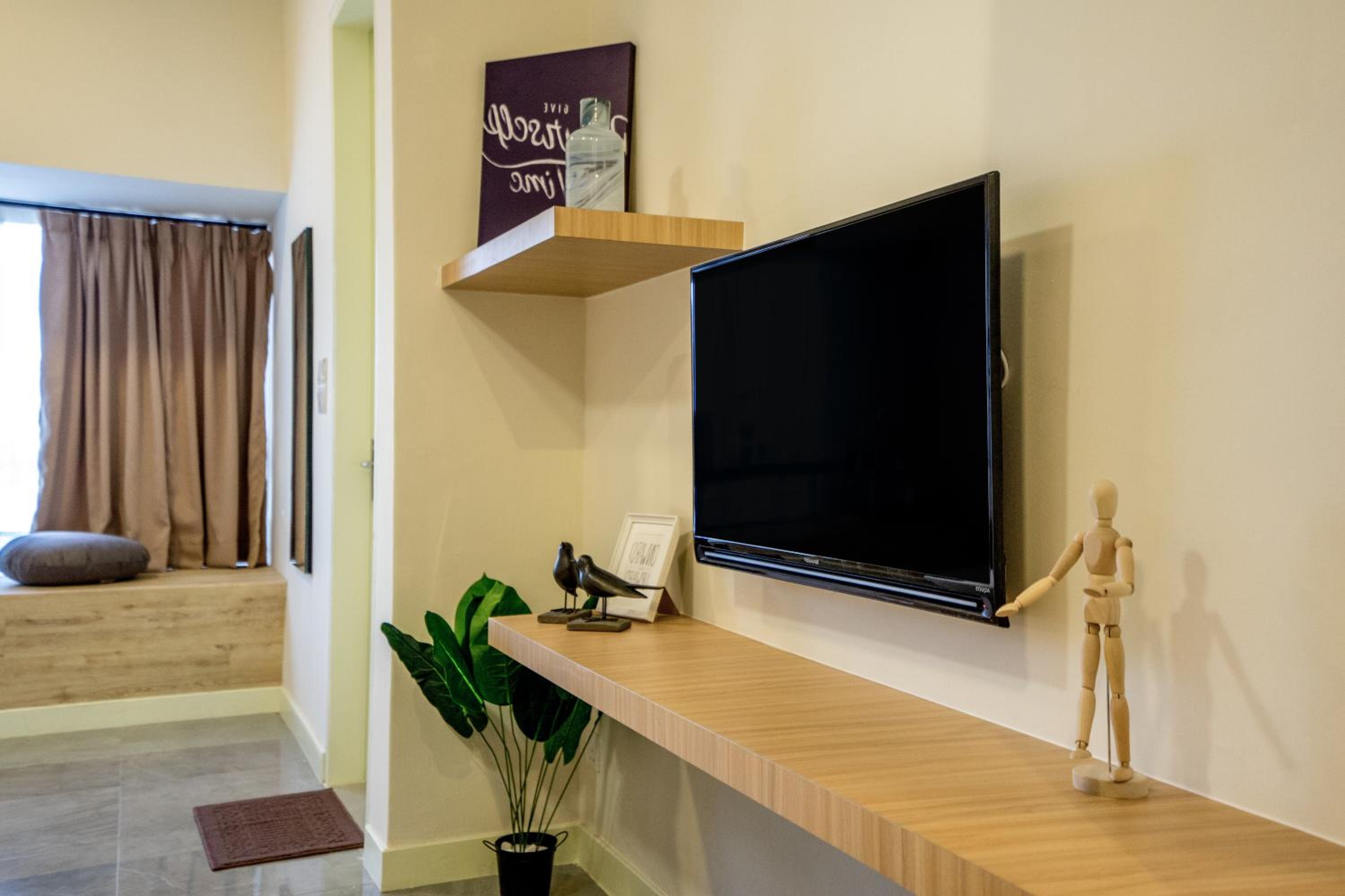Studio Apartment - Photo 5