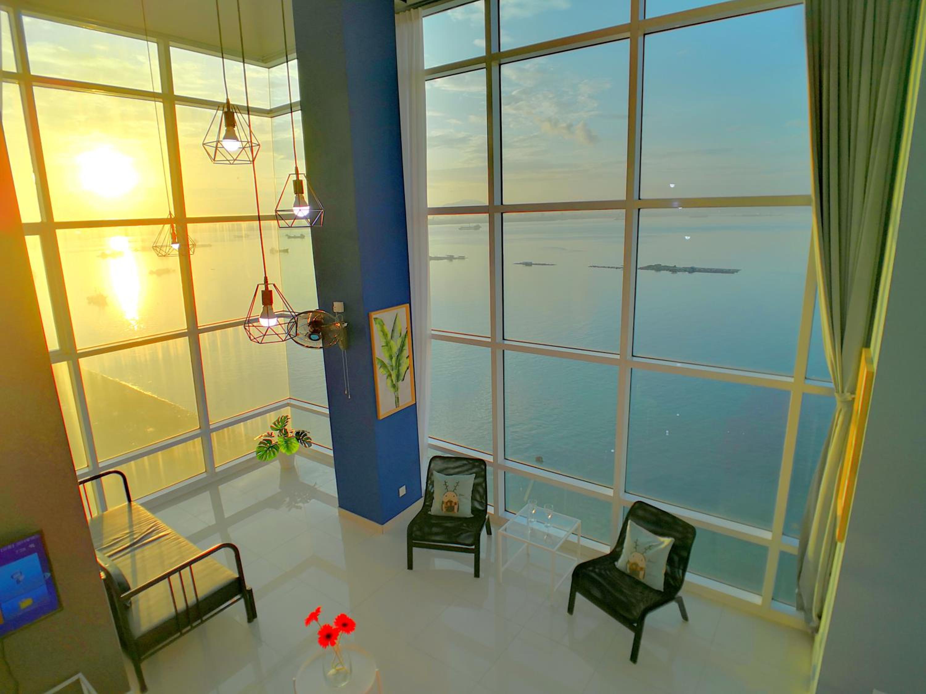 Apartment with Sea View photo 2