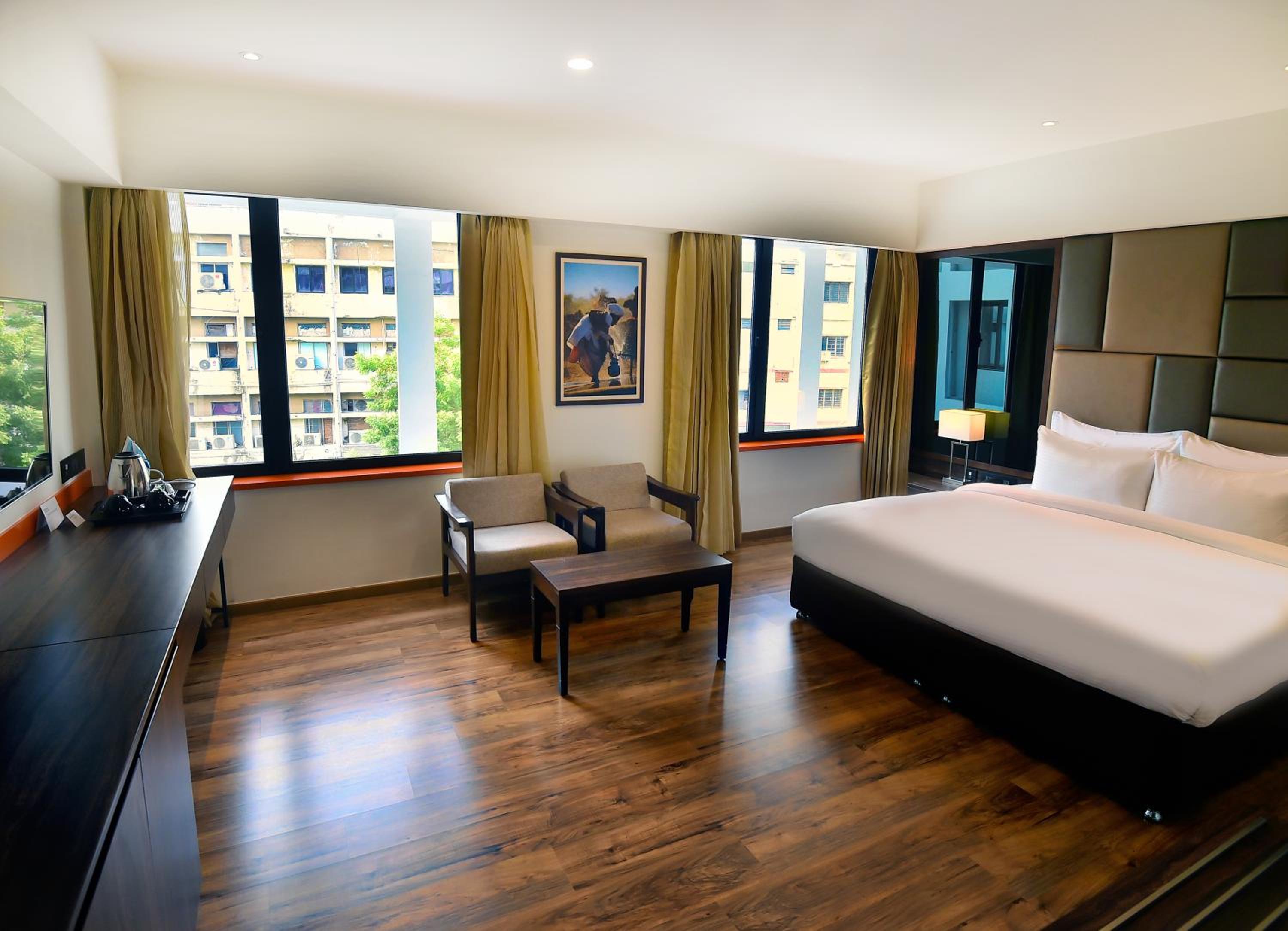 Club Room (Pay 1500 INR plus tax for Extra person or child above 7 years at the property) - Photo 5
